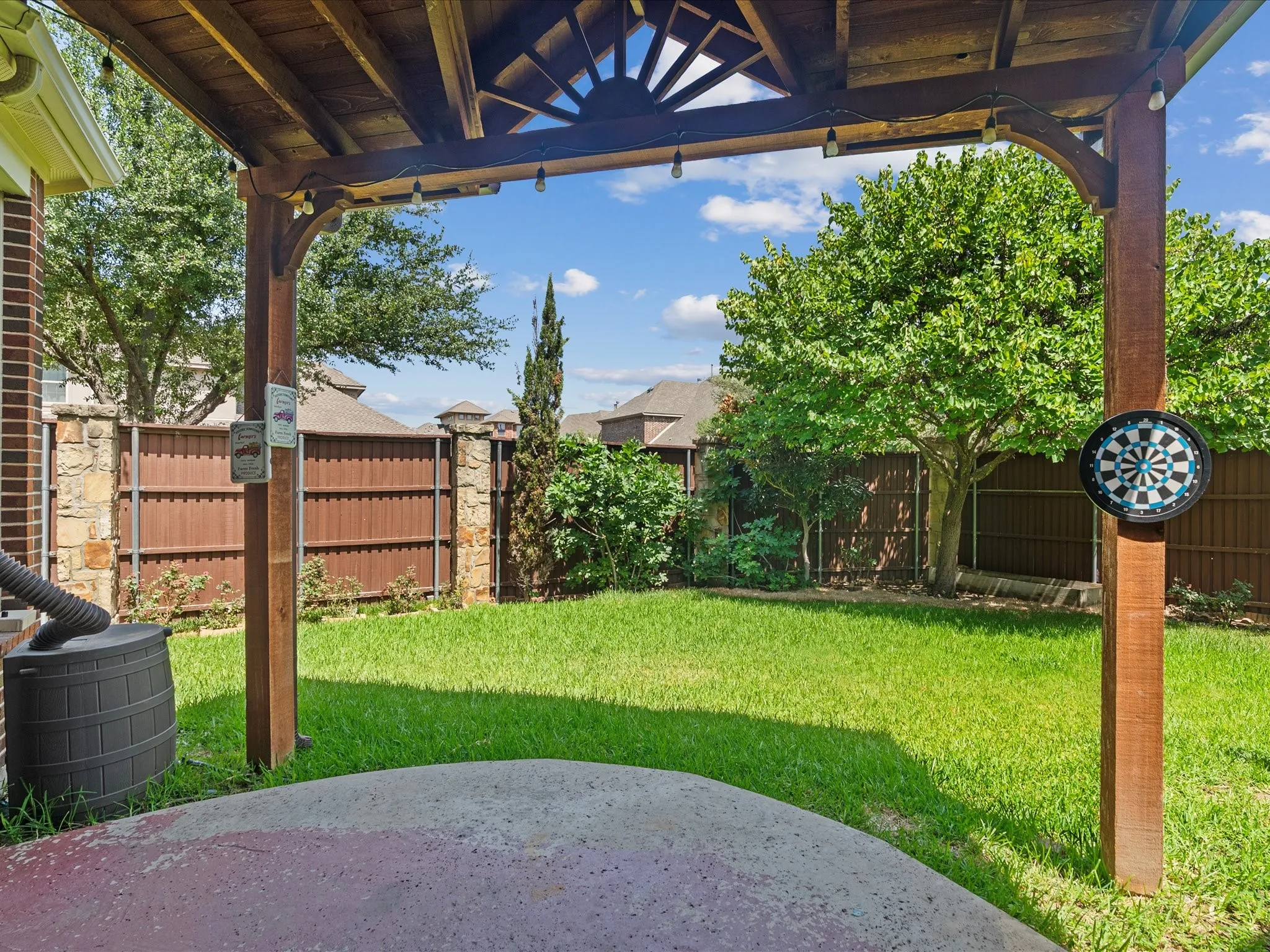 Single Family Residence For Rent in Collin County , 13108 Lyndhurst Drive, Frisco, Texas 75035, 6 Bedroom, 4 Bathroom, 3 Garage spaces, 4,523 Sqft, built in 2008, mls#21362738, Real Estate Agent in Frisco, Homes For Rent in Collin county, Homes For Rent in Frisco, Realtor in Frisco Texas, Real Estate Brokerage Independent Realty Texas, Luminita Cordes Realtor