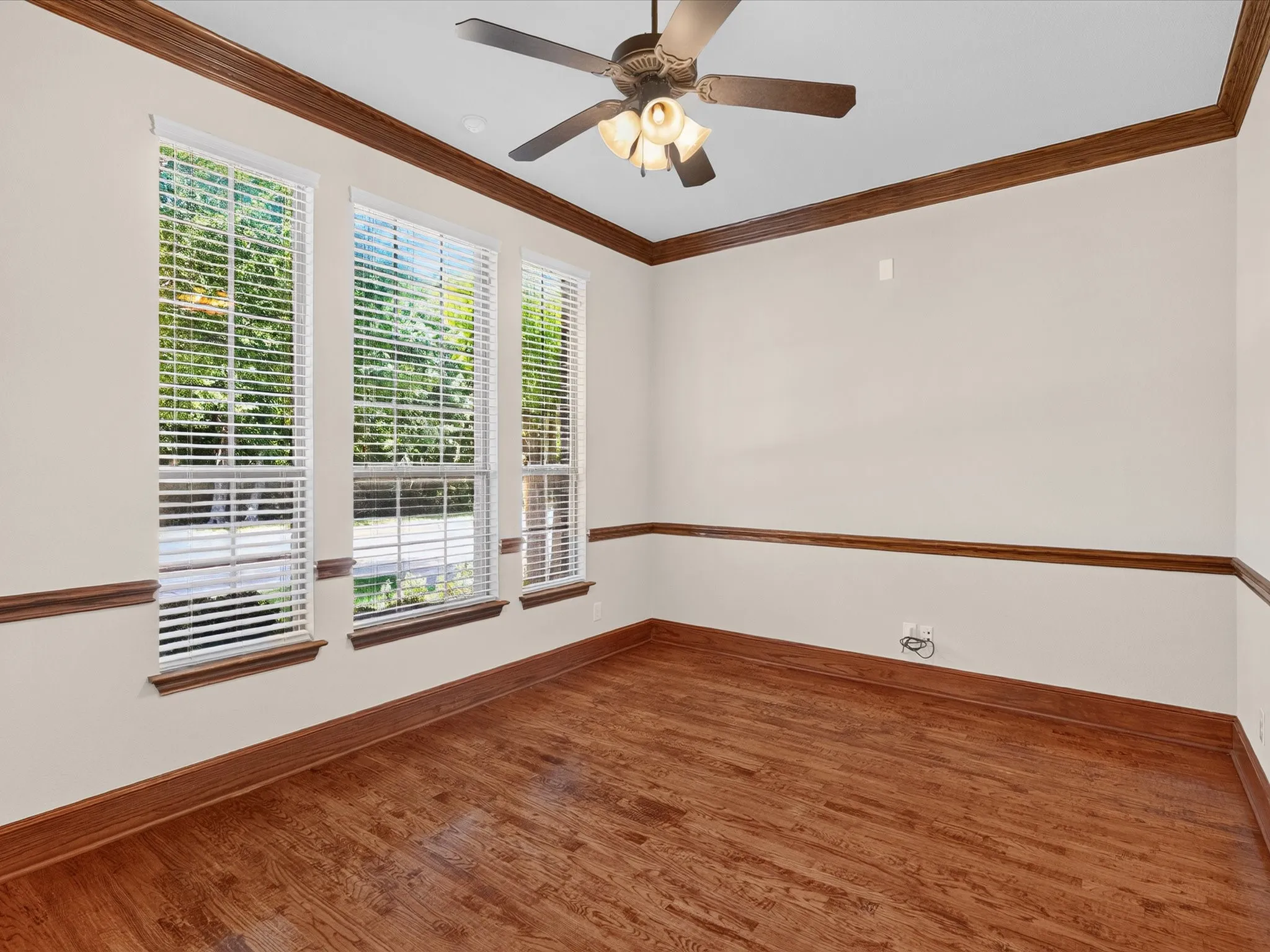 Single Family Residence For Rent in Collin County , 13108 Lyndhurst Drive, Frisco, Texas 75035, 6 Bedroom, 4 Bathroom, 3 Garage spaces, 4,523 Sqft, built in 2008, mls#21362738, Real Estate Agent in Frisco, Homes For Rent in Collin county, Homes For Rent in Frisco, Realtor in Frisco Texas, Real Estate Brokerage Independent Realty Texas, Luminita Cordes Realtor