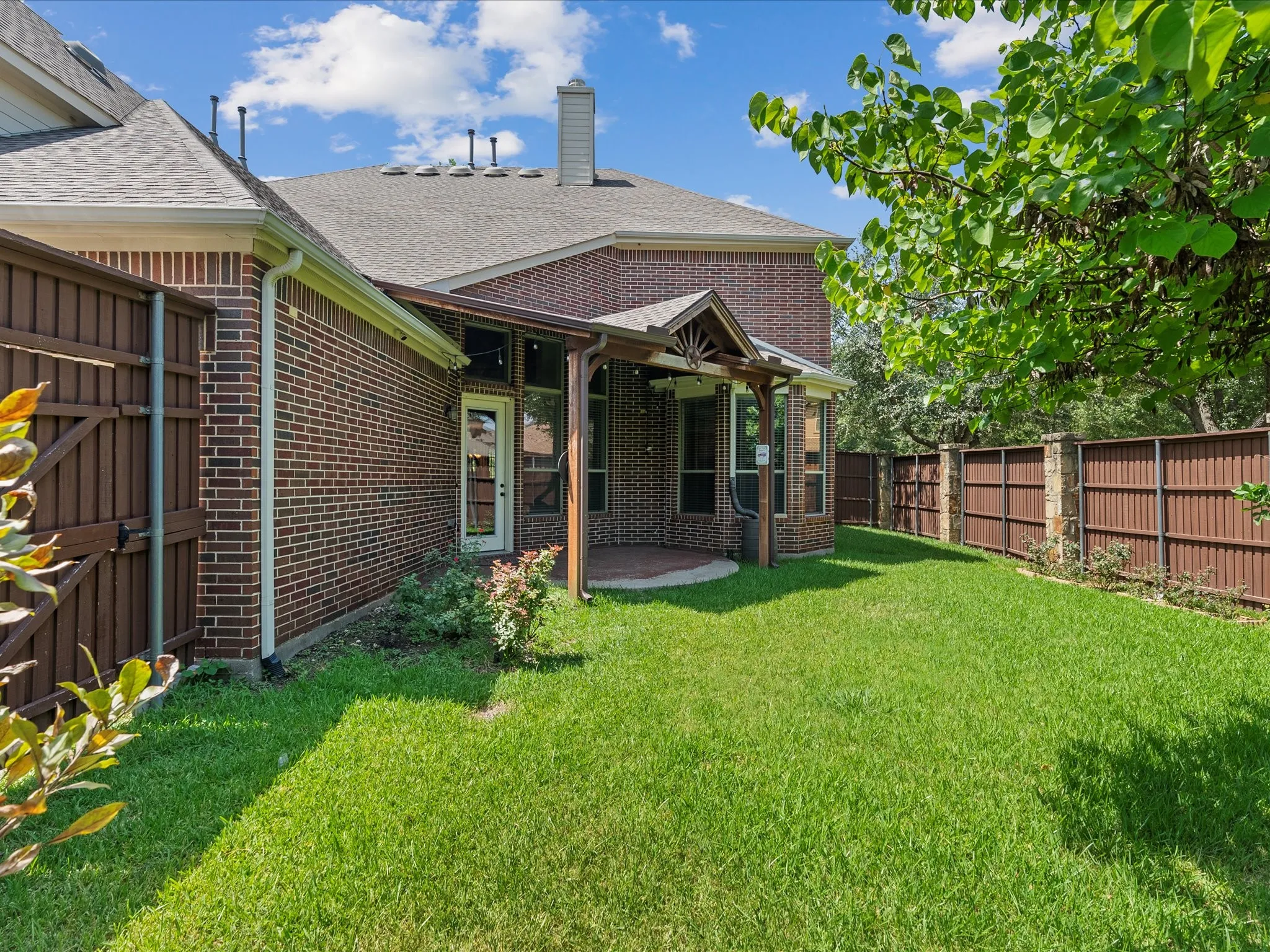 Single Family Residence For Rent in Collin County , 13108 Lyndhurst Drive, Frisco, Texas 75035, 6 Bedroom, 4 Bathroom, 3 Garage spaces, 4,523 Sqft, built in 2008, mls#21362738, Real Estate Agent in Frisco, Homes For Rent in Collin county, Homes For Rent in Frisco, Realtor in Frisco Texas, Real Estate Brokerage Independent Realty Texas, Luminita Cordes Realtor