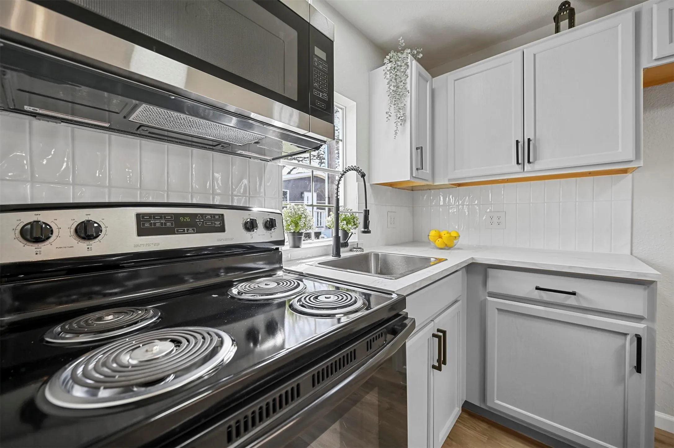 Single Family Residence For Sale in Johnson County , 88 Live Oak Street, Alvarado, Texas 76009, 1 Bedroom, 2 Bathroom, Garage spaces, 924 Sqft, built in 1985, Price $138,000, mls#21350304, Real Estate Agent in Alvarado, Homes For Sale in Johnson county, Homes For Sale in Alvarado, Realtor in Alvarado Texas, Real Estate Brokerage Independent Realty Texas, Luminita Cordes Realtor