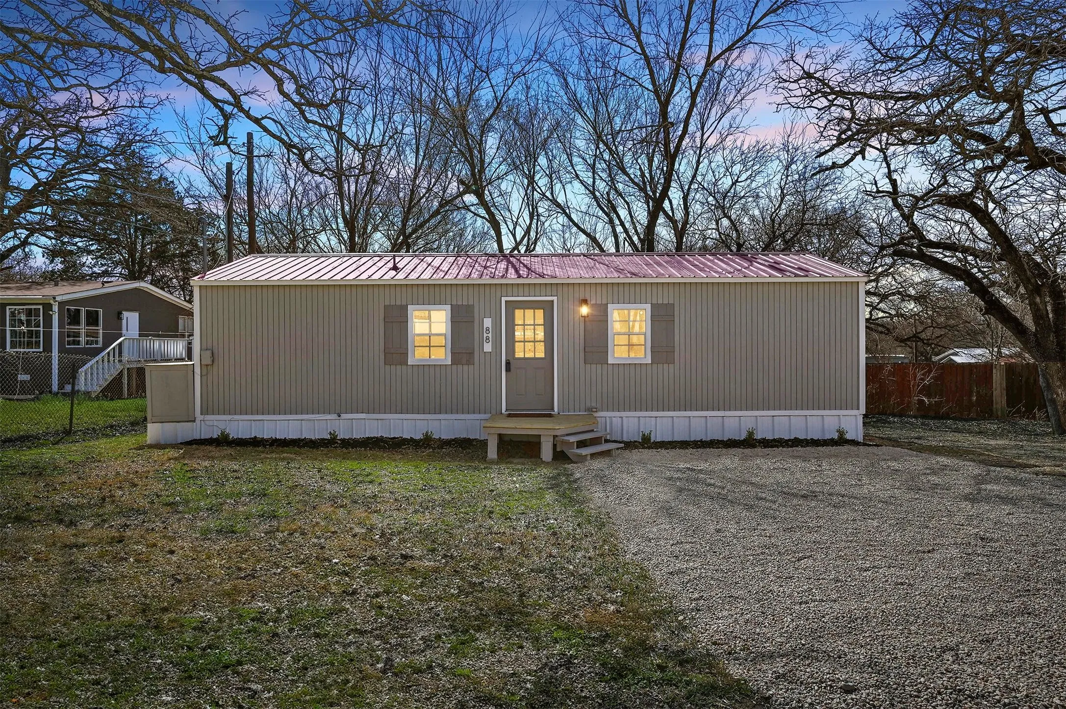 Single Family Residence For Sale in Johnson County , 88 Live Oak Street, Alvarado, Texas 76009, 1 Bedroom, 2 Bathroom, Garage spaces, 924 Sqft, built in 1985, Price $138,000, mls#21350304, Real Estate Agent in Alvarado, Homes For Sale in Johnson county, Homes For Sale in Alvarado, Realtor in Alvarado Texas, Real Estate Brokerage Independent Realty Texas, Luminita Cordes Realtor
