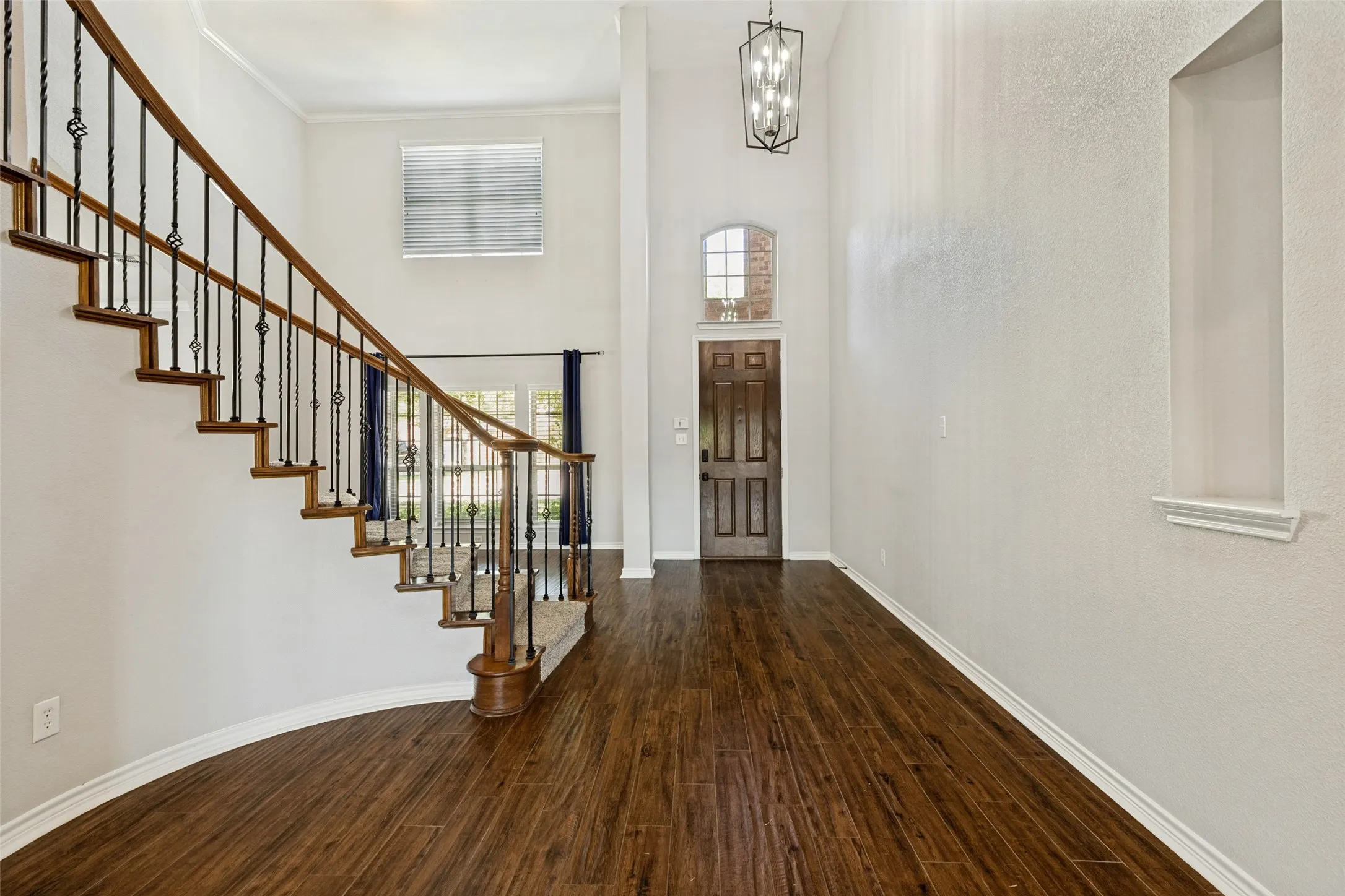 Single Family Residence For Sale in Collin County , 881 Twin Buttes Drive, Prosper, Texas 75078, 5 Bedroom, 4 Bathroom, 3 Garage spaces, 4,165 Sqft, built in 2012, mls#21364736, Real Estate Agent in Prosper, Homes For Sale in Collin county, Homes For Sale in Prosper, Realtor in Prosper Texas, Real Estate Brokerage Independent Realty Texas, Luminita Cordes Realtor