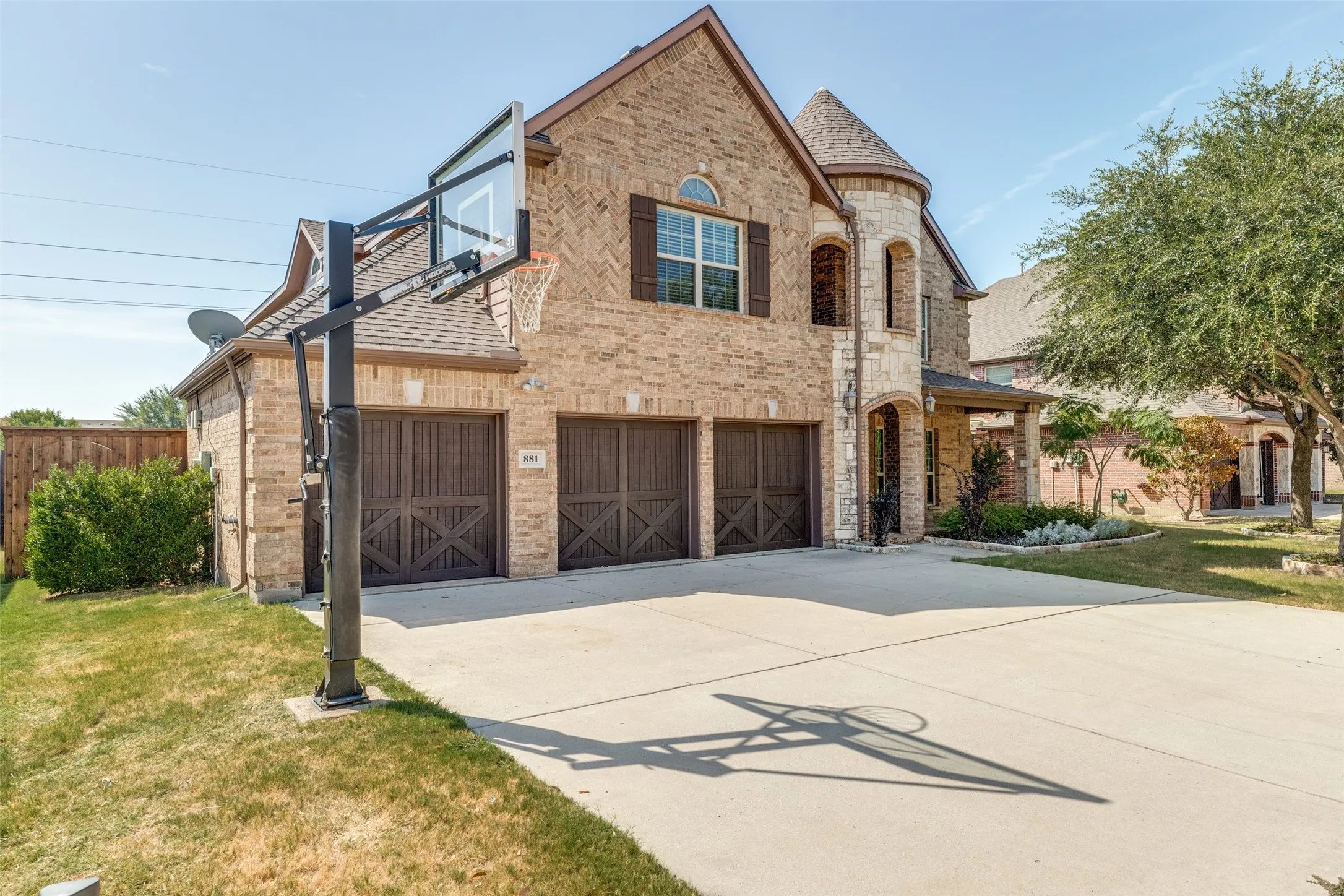 Single Family Residence For Sale in Collin County , 881 Twin Buttes Drive, Prosper, Texas 75078, 5 Bedroom, 4 Bathroom, 3 Garage spaces, 4,165 Sqft, built in 2012, mls#21364736, Real Estate Agent in Prosper, Homes For Sale in Collin county, Homes For Sale in Prosper, Realtor in Prosper Texas, Real Estate Brokerage Independent Realty Texas, Luminita Cordes Realtor