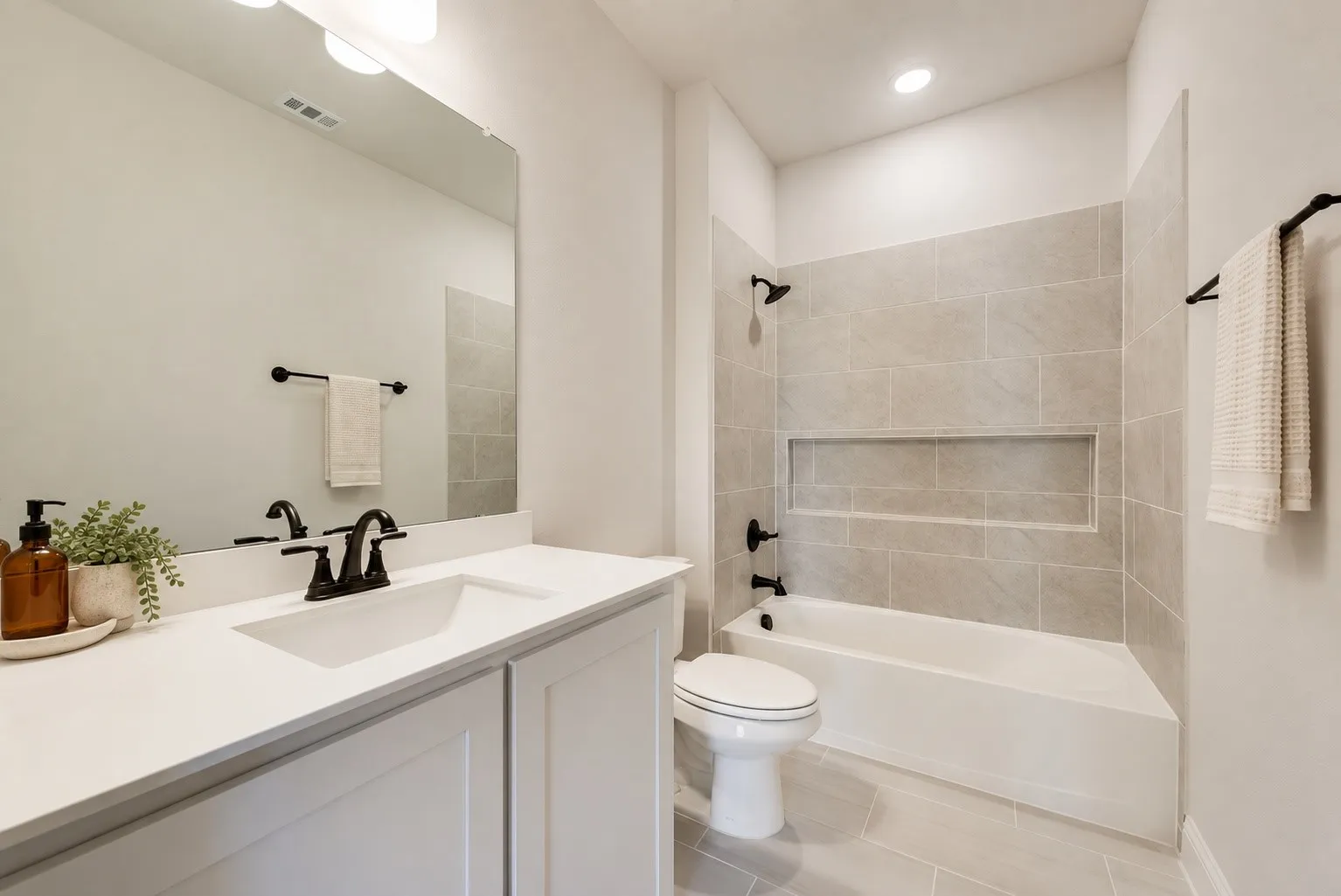 Single Family Residence For Sale in Parker County , 400 Mc Alpine, Springtown, Texas 76082, 5 Bedroom, 3 Bathroom, 3 Garage spaces, 2,738 Sqft, built in 2026, mls#21364628, Real Estate Agent in Springtown, Homes For Sale in Parker county, Homes For Sale in Springtown, Realtor in Springtown Texas, Real Estate Brokerage Independent Realty Texas, Luminita Cordes Realtor