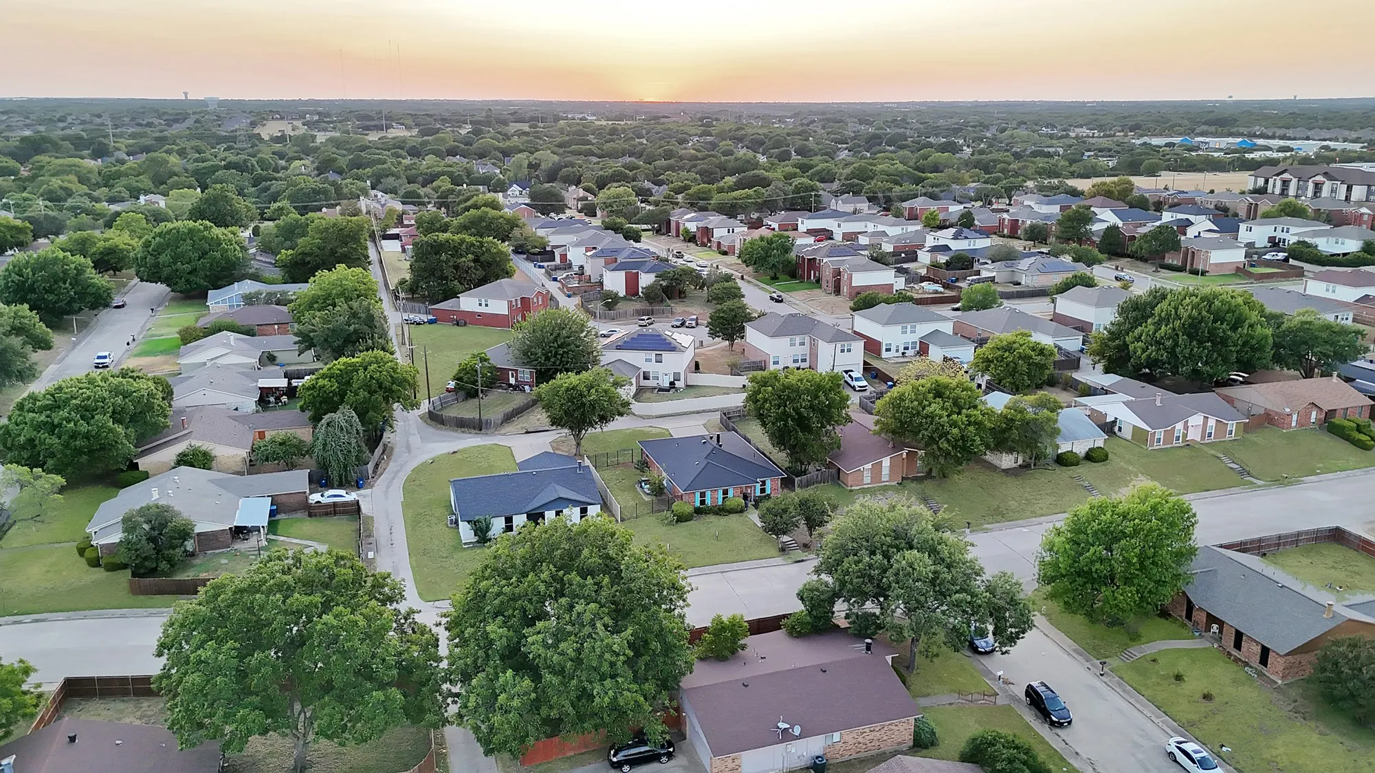 Single Family Residence For Sale in Dallas County , 241 S Young Boulevard, De Soto, Texas 75115, 3 Bedroom, 2 Bathroom, 2 Garage spaces, 1,712 Sqft, built in 1979, mls#21364742, Real Estate Agent in De Soto, Homes For Sale in Dallas county, Homes For Sale in De Soto, Realtor in De Soto Texas, Real Estate Brokerage Independent Realty Texas, Luminita Cordes Realtor