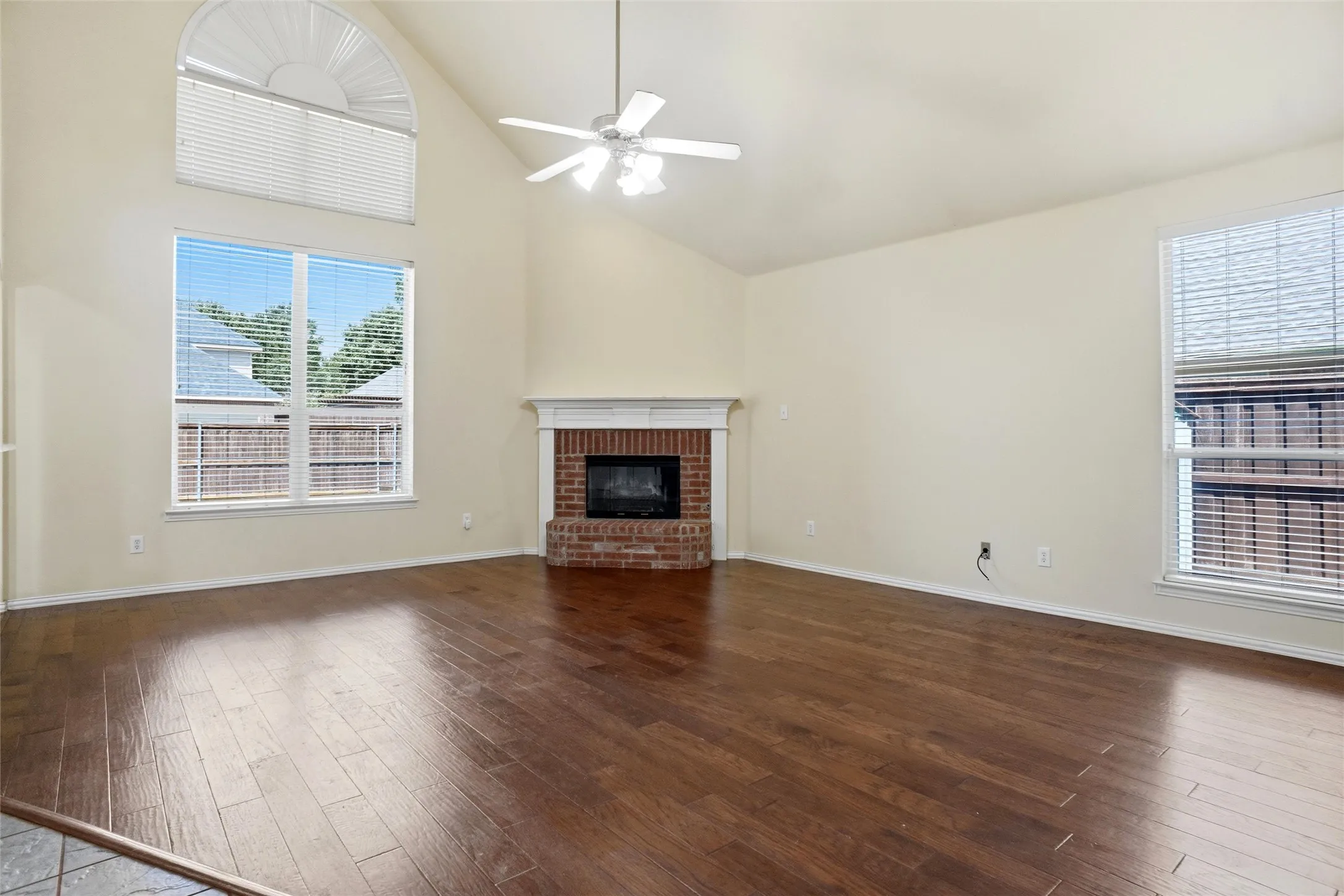 Single Family Residence For Sale in Denton County , 8431 Firewheel Lane, Frisco, Texas 75036, 4 Bedroom, 3 Bathroom, 2 Garage spaces, 2,621 Sqft, built in 2004, mls#21364729, Real Estate Agent in Frisco, Homes For Sale in Denton county, Homes For Sale in Frisco, Realtor in Frisco Texas, Real Estate Brokerage Independent Realty Texas, Luminita Cordes Realtor
