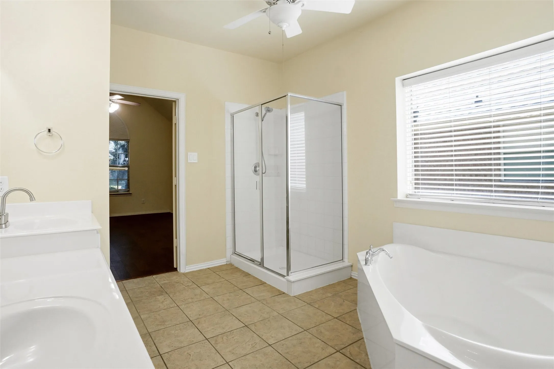 Single Family Residence For Sale in Denton County , 8431 Firewheel Lane, Frisco, Texas 75036, 4 Bedroom, 3 Bathroom, 2 Garage spaces, 2,621 Sqft, built in 2004, mls#21364729, Real Estate Agent in Frisco, Homes For Sale in Denton county, Homes For Sale in Frisco, Realtor in Frisco Texas, Real Estate Brokerage Independent Realty Texas, Luminita Cordes Realtor