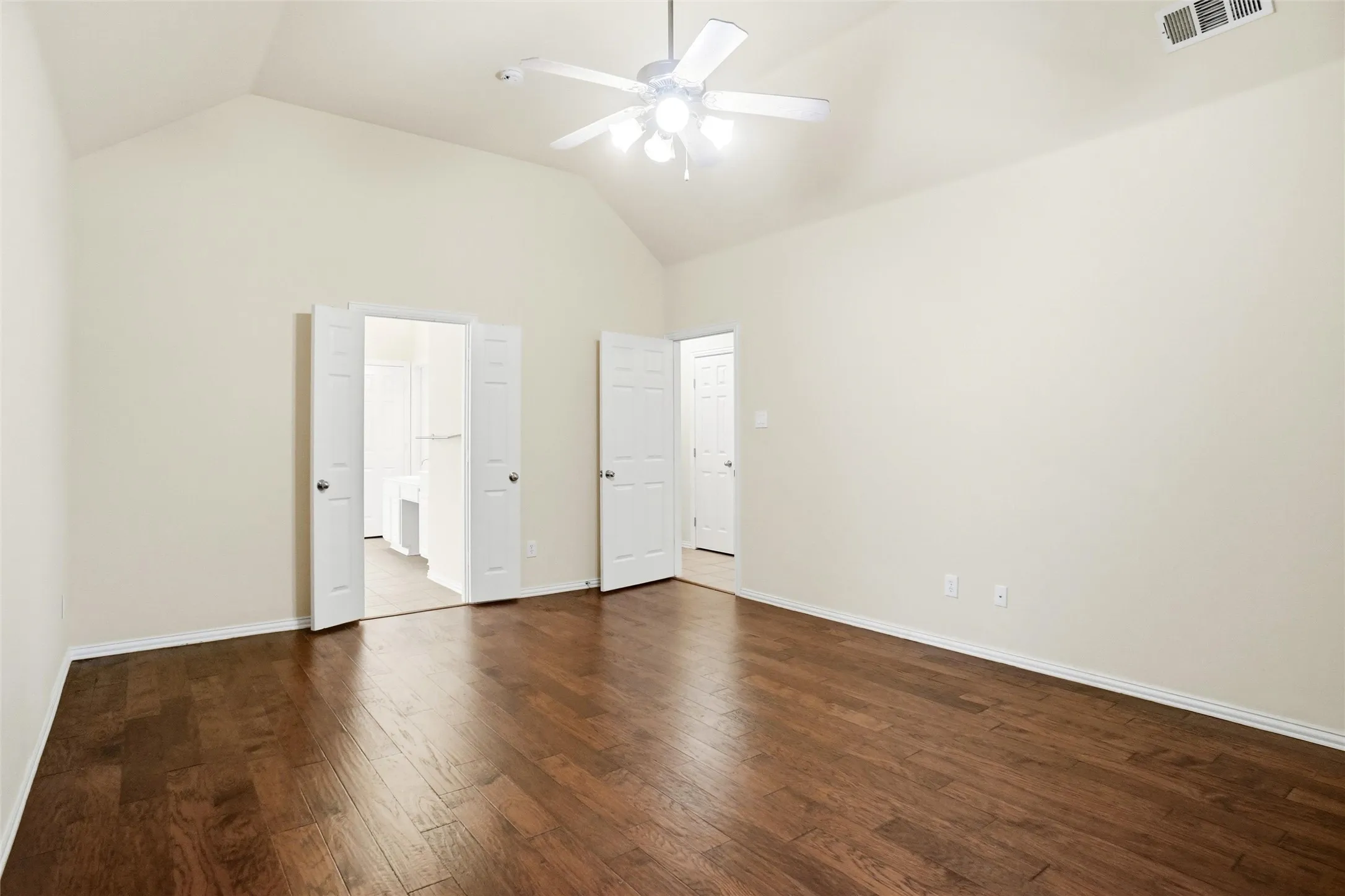 Single Family Residence For Sale in Denton County , 8431 Firewheel Lane, Frisco, Texas 75036, 4 Bedroom, 3 Bathroom, 2 Garage spaces, 2,621 Sqft, built in 2004, mls#21364729, Real Estate Agent in Frisco, Homes For Sale in Denton county, Homes For Sale in Frisco, Realtor in Frisco Texas, Real Estate Brokerage Independent Realty Texas, Luminita Cordes Realtor