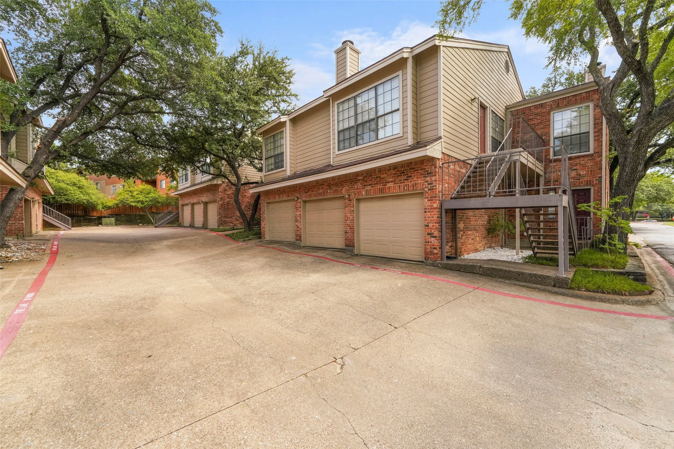 Condominium For Sale in Dallas County , 5619 Preston Oaks Road 505, Dallas, Texas 75254, 1 Bedroom, 1 Bathroom, 1 Garage spaces, 710 Sqft, built in 1983, mls#21362277, Real Estate Agent in Dallas, Homes For Sale in Dallas county, Homes For Sale in Dallas, Realtor in Dallas Texas, Real Estate Brokerage Independent Realty Texas, Luminita Cordes Realtor