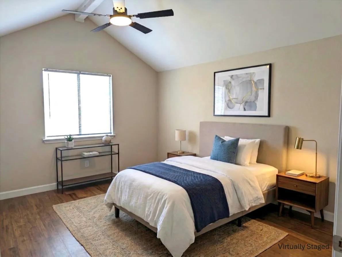 Single Family Residence For Sale in Tarrant County , 2916 Woodbridge Drive, Bedford, Texas 76021, 3 Bedroom, 2 Bathroom, 2 Garage spaces, 1,788 Sqft, built in 1980, mls#21361108, Real Estate Agent in Bedford, Homes For Sale in Tarrant county, Homes For Sale in Bedford, Realtor in Bedford Texas, Real Estate Brokerage Independent Realty Texas, Luminita Cordes Realtor