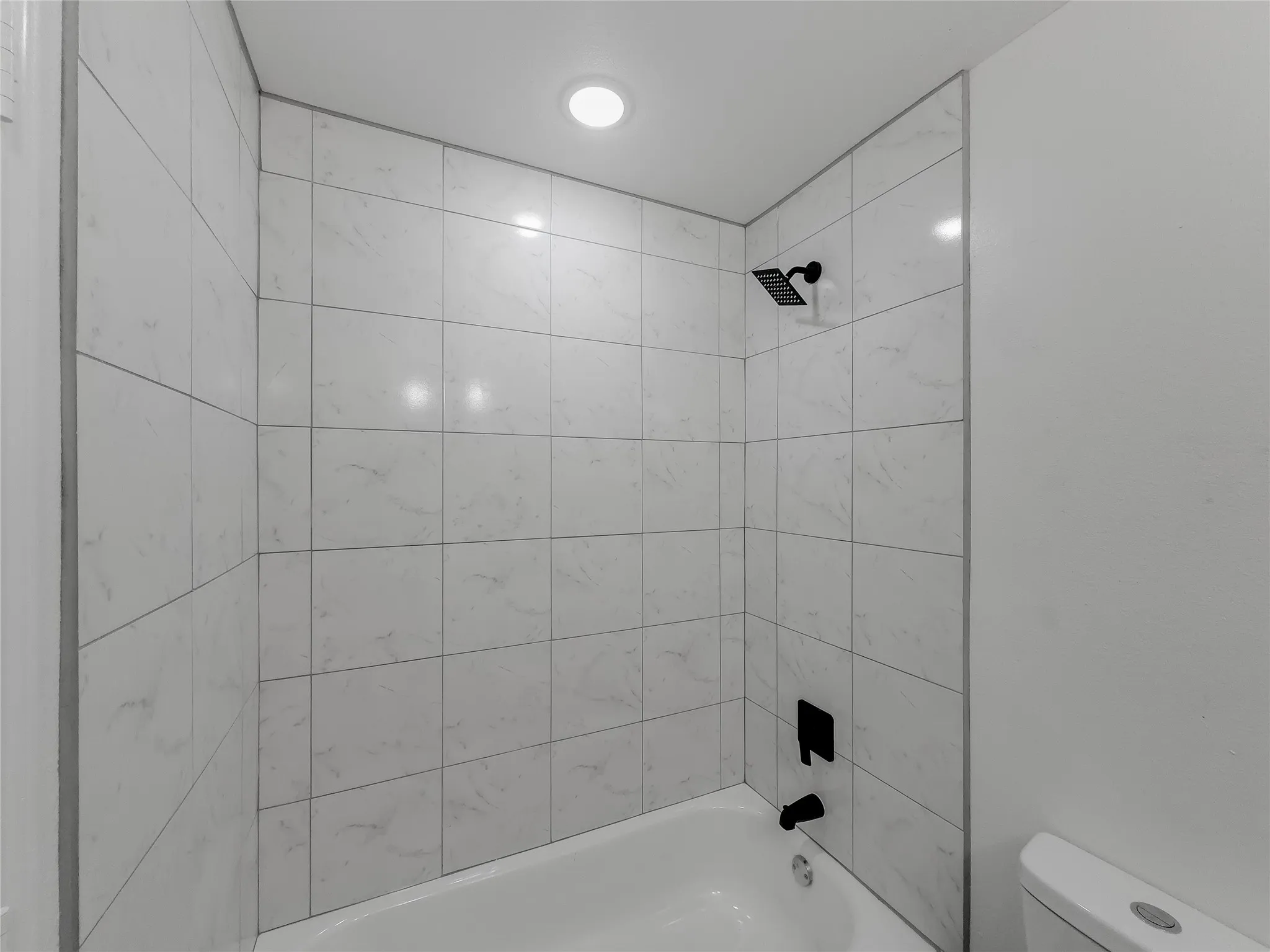 Single Family Residence For Sale in Tarrant County , 1411 Swiss Street, Arlington, Texas 76010, 4 Bedroom, 2 Bathroom, Garage spaces, 1,390 Sqft, built in 1955, mls#21364767, Real Estate Agent in Arlington, Homes For Sale in Tarrant county, Homes For Sale in Arlington, Realtor in Arlington Texas, Real Estate Brokerage Independent Realty Texas, Luminita Cordes Realtor