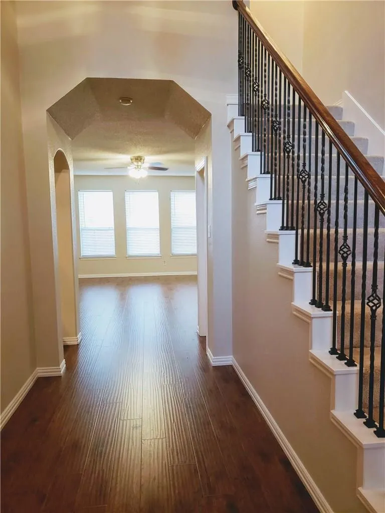 Single Family Residence For Rent in Collin County , 3633 Bonita Drive, Plano, Texas 75025, 4 Bedroom, 3 Bathroom, 2 Garage spaces, 2,938 Sqft, built in 2001, mls#21364772, Real Estate Agent in Plano, Homes For Rent in Collin county, Homes For Rent in Plano, Realtor in Plano Texas, Real Estate Brokerage Independent Realty Texas, Luminita Cordes Realtor