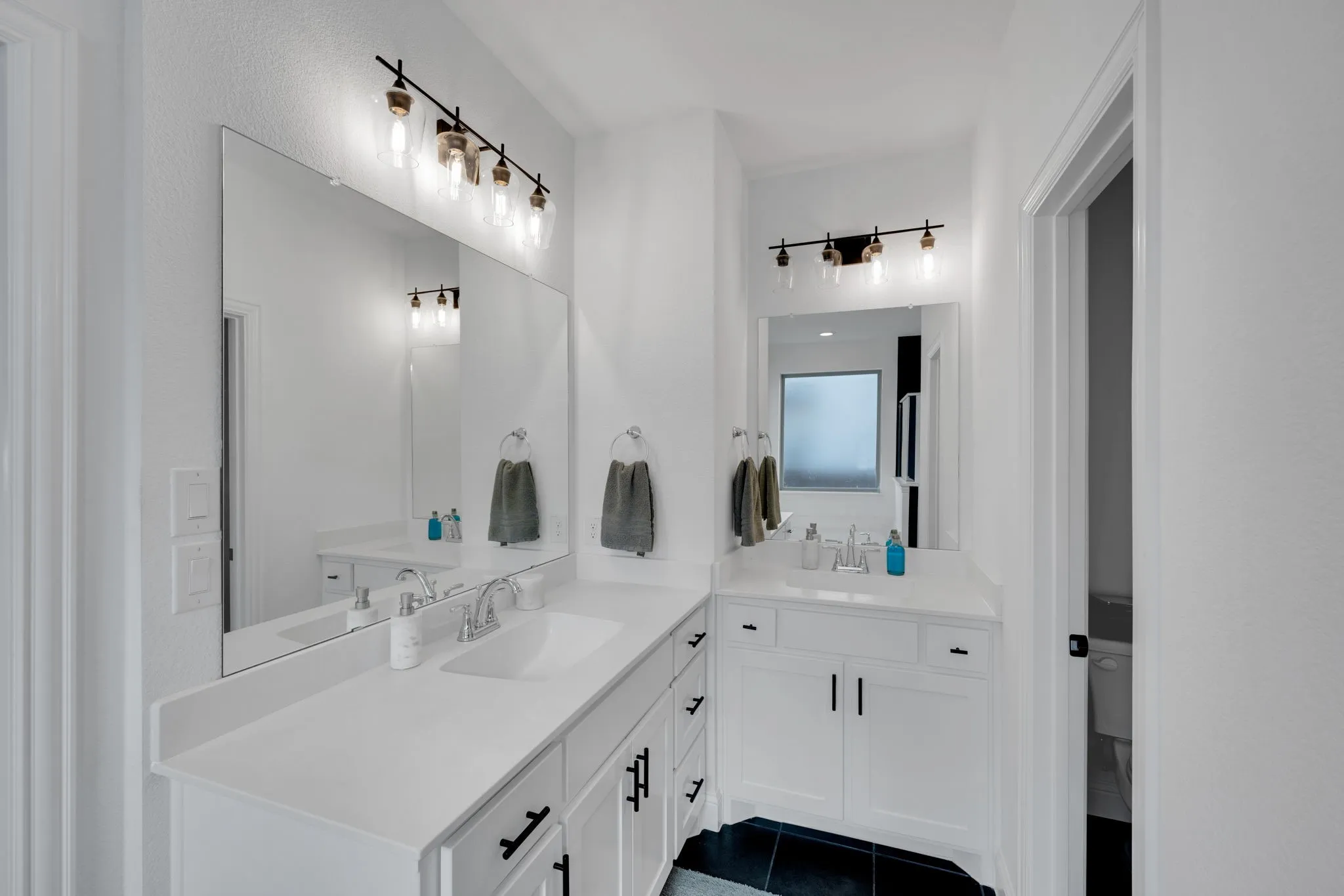 Single Family Residence For Sale in Denton County , 1749 Dartmoor Drive, Carrollton, Texas 75010, 4 Bedroom, 3 Bathroom, 2 Garage spaces, 2,705 Sqft, built in 2021, mls#21364771, Real Estate Agent in Carrollton, Homes For Sale in Denton county, Homes For Sale in Carrollton, Realtor in Carrollton Texas, Real Estate Brokerage Independent Realty Texas, Luminita Cordes Realtor