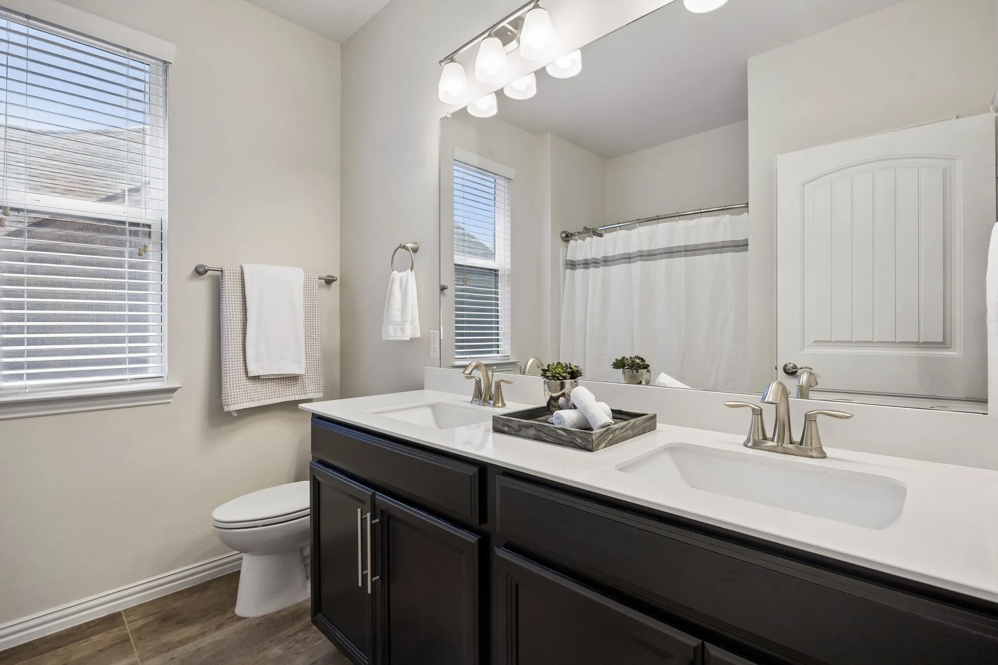 Secondary Bath with Modern Vanity