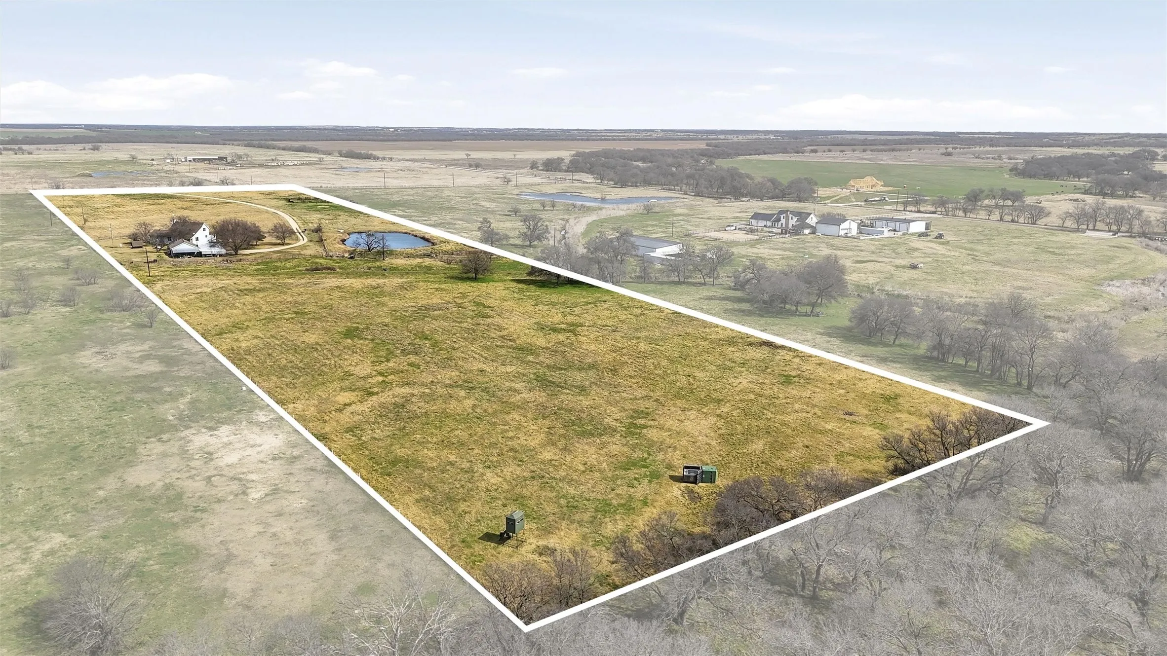 Single Family Residence For Sale in Grayson County , 206 Bounds Ranch Road, Gunter, Texas 75058, 3 Bedroom, 2 Bathroom, Garage spaces, 2,277 Sqft, built in 1985, mls#21361896, Real Estate Agent in Gunter, Homes For Sale in Grayson county, Homes For Sale in Gunter, Realtor in Gunter Texas, Real Estate Brokerage Independent Realty Texas, Luminita Cordes Realtor