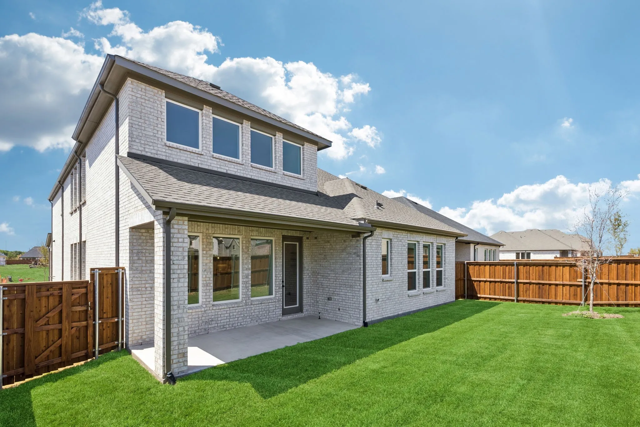 With a fenced back yard and covered back patio, you'll enjoy family get togethers all year long!
