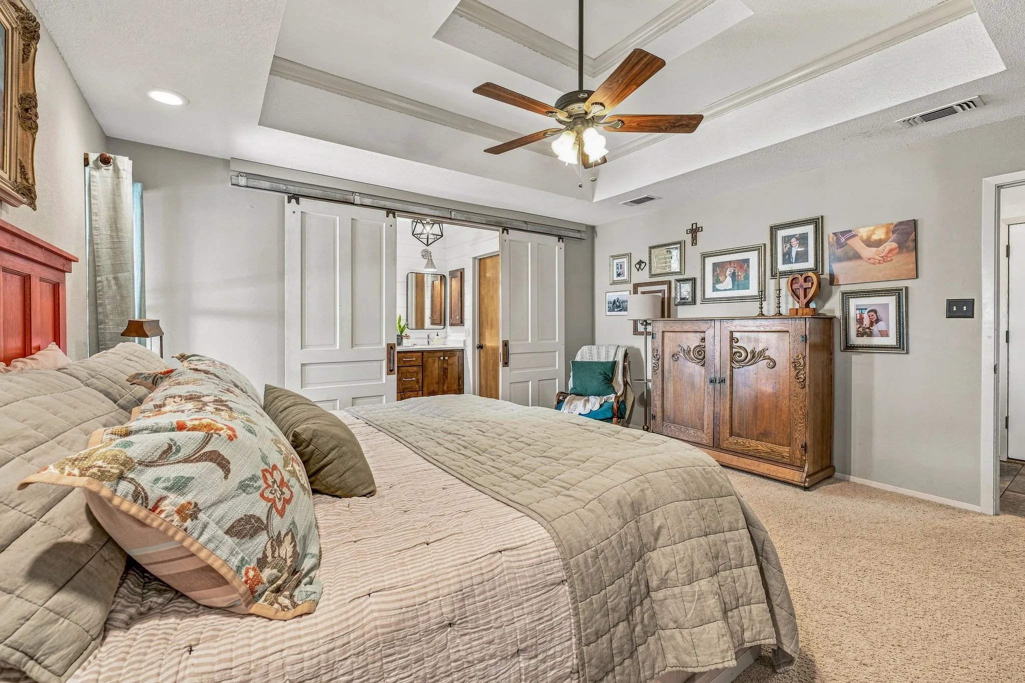 Single Family Residence For Sale in Young County , 136 Chaparral Drive, Graham, Texas 76450, 4 Bedroom, 2 Bathroom, 1 Garage spaces, 2,007 Sqft, built in 1980, mls#21361121, Real Estate Agent in Graham, Homes For Sale in Young county, Homes For Sale in Graham, Realtor in Graham Texas, Real Estate Brokerage Independent Realty Texas, Luminita Cordes Realtor
