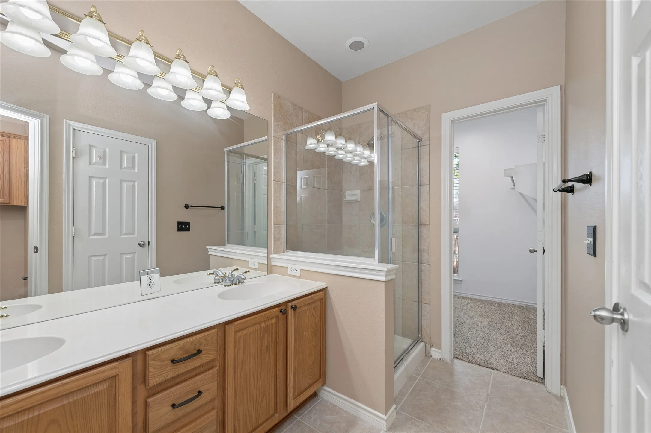 Single Family Residence For Sale in Collin County , 11256 Newgate Drive, Frisco, Texas 75035, 4 Bedroom, 3 Bathroom, 2 Garage spaces, 2,158 Sqft, built in 2003, mls#21364727, Real Estate Agent in Frisco, Homes For Sale in Collin county, Homes For Sale in Frisco, Realtor in Frisco Texas, Real Estate Brokerage Independent Realty Texas, Luminita Cordes Realtor