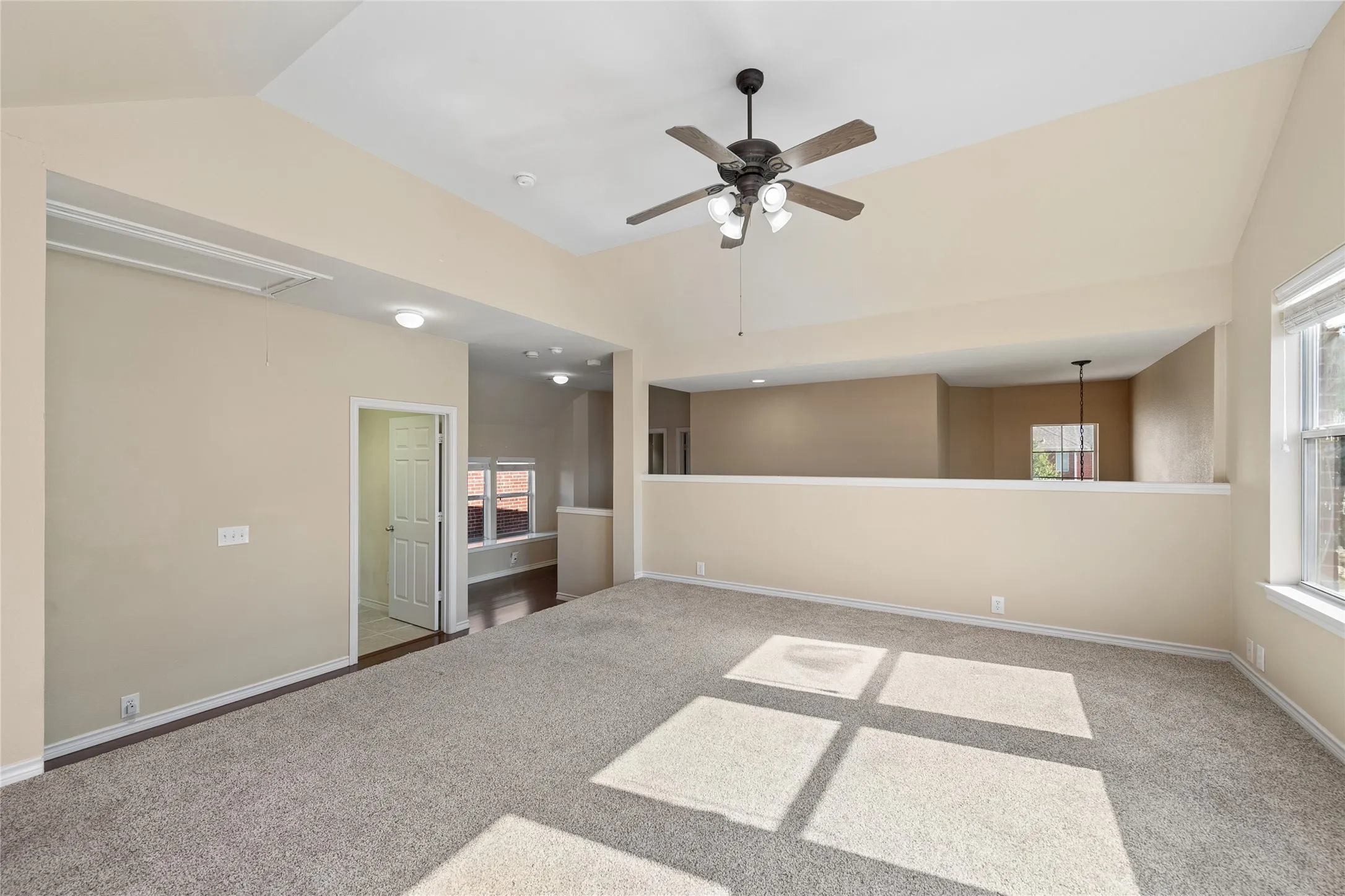 Single Family Residence For Sale in Collin County , 11256 Newgate Drive, Frisco, Texas 75035, 4 Bedroom, 3 Bathroom, 2 Garage spaces, 2,158 Sqft, built in 2003, mls#21364727, Real Estate Agent in Frisco, Homes For Sale in Collin county, Homes For Sale in Frisco, Realtor in Frisco Texas, Real Estate Brokerage Independent Realty Texas, Luminita Cordes Realtor