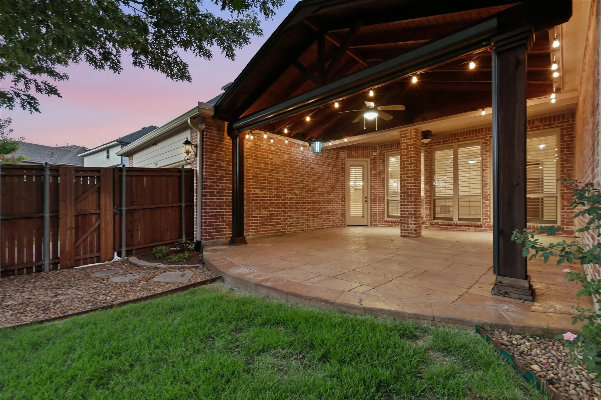 Single Family Residence For Sale in Collin County , 1309 Concho Drive, Allen, Texas 75013, 5 Bedroom, 5 Bathroom, 3 Garage spaces, 4,530 Sqft, built in 2007, mls#21361476, Real Estate Agent in Allen, Homes For Sale in Collin county, Homes For Sale in Allen, Realtor in Allen Texas, Real Estate Brokerage Independent Realty Texas, Luminita Cordes Realtor