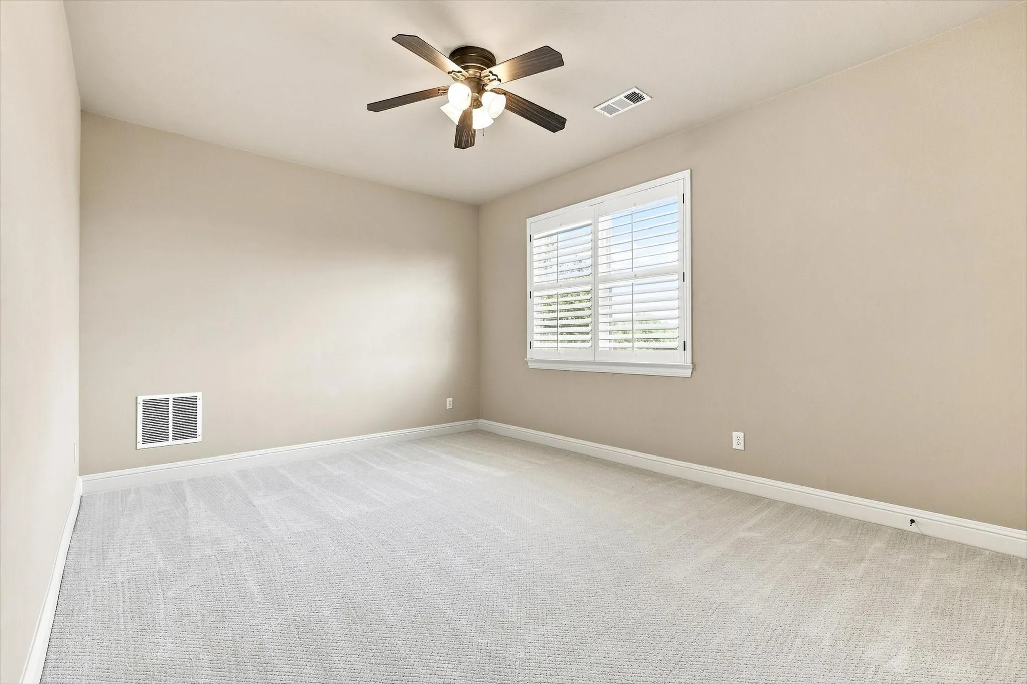 Single Family Residence For Sale in Collin County , 1309 Concho Drive, Allen, Texas 75013, 5 Bedroom, 5 Bathroom, 3 Garage spaces, 4,530 Sqft, built in 2007, mls#21361476, Real Estate Agent in Allen, Homes For Sale in Collin county, Homes For Sale in Allen, Realtor in Allen Texas, Real Estate Brokerage Independent Realty Texas, Luminita Cordes Realtor