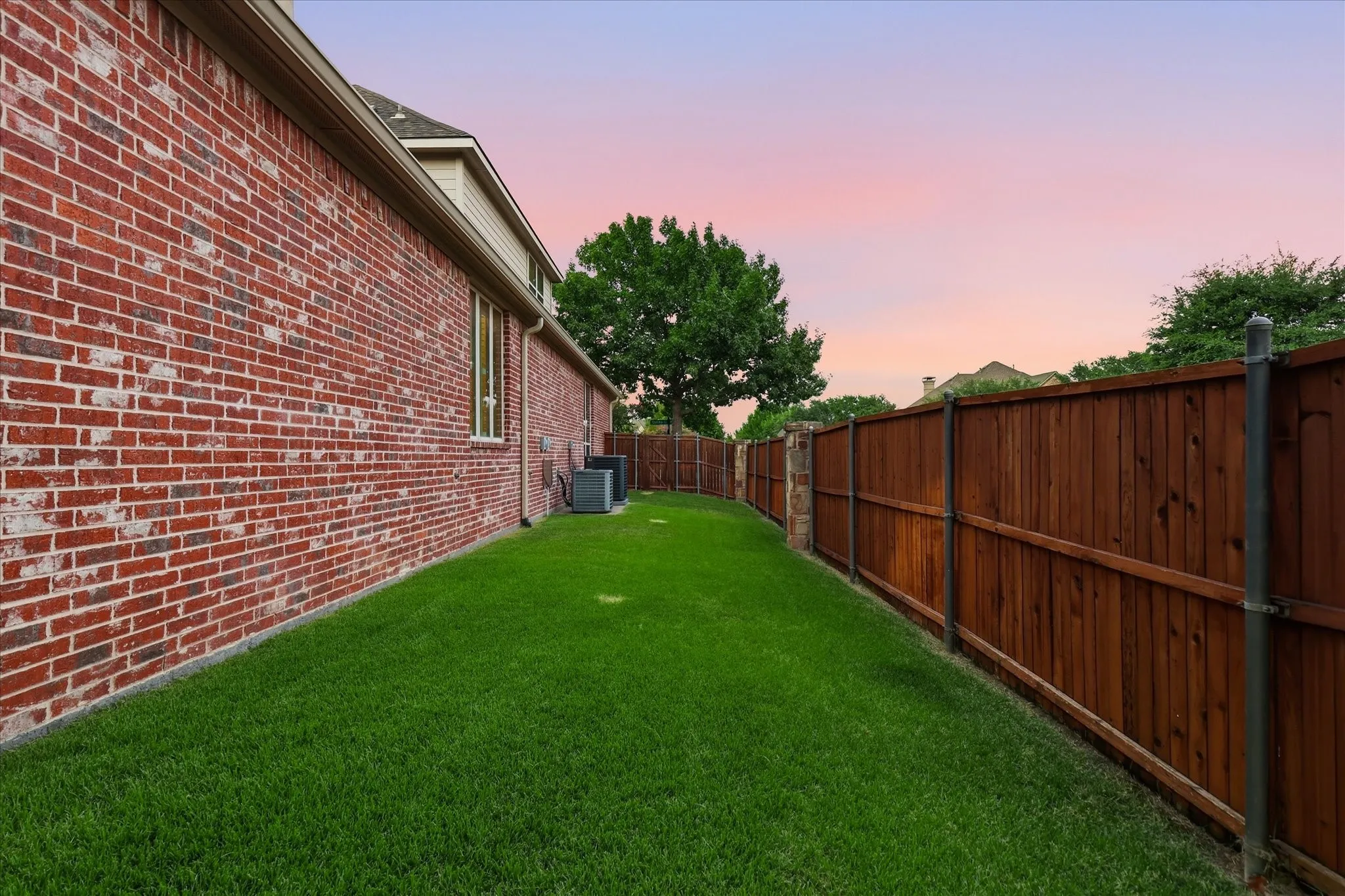 Single Family Residence For Sale in Collin County , 1309 Concho Drive, Allen, Texas 75013, 5 Bedroom, 5 Bathroom, 3 Garage spaces, 4,530 Sqft, built in 2007, mls#21361476, Real Estate Agent in Allen, Homes For Sale in Collin county, Homes For Sale in Allen, Realtor in Allen Texas, Real Estate Brokerage Independent Realty Texas, Luminita Cordes Realtor