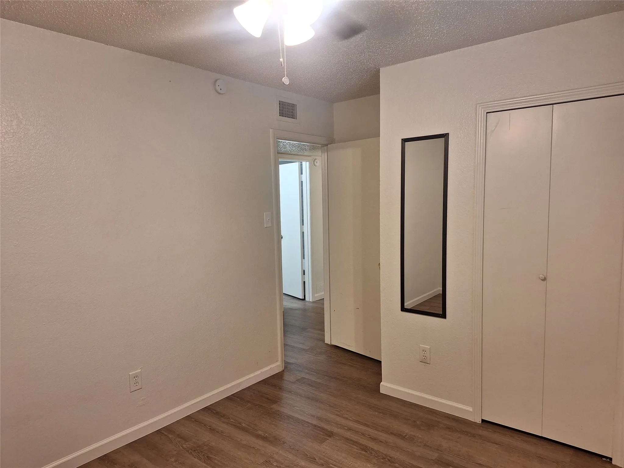 Duplex For Rent in Dallas County , 3946 Queens Court, Garland, Texas 75043, 3 Bedroom, 2 Bathroom, Garage spaces, 1,057 Sqft, built in 1984, mls#21364777, Real Estate Agent in Garland, Homes For Rent in Dallas county, Homes For Rent in Garland, Realtor in Garland Texas, Real Estate Brokerage Independent Realty Texas, Luminita Cordes Realtor