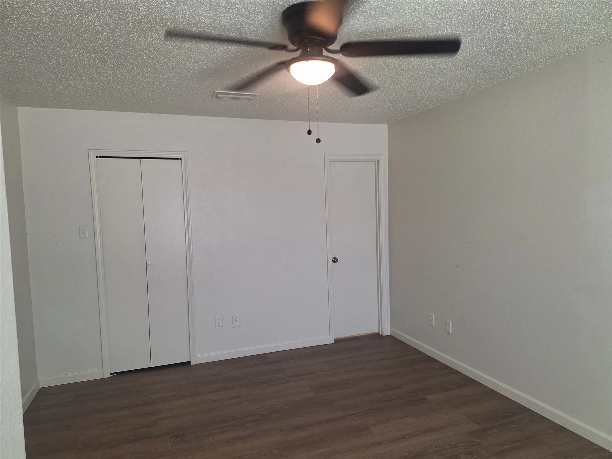 Duplex For Rent in Dallas County , 3946 Queens Court, Garland, Texas 75043, 3 Bedroom, 2 Bathroom, Garage spaces, 1,057 Sqft, built in 1984, mls#21364777, Real Estate Agent in Garland, Homes For Rent in Dallas county, Homes For Rent in Garland, Realtor in Garland Texas, Real Estate Brokerage Independent Realty Texas, Luminita Cordes Realtor
