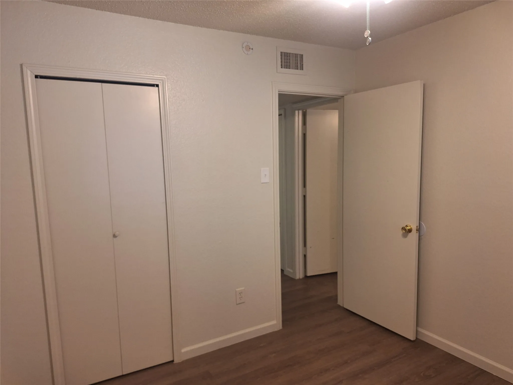 Duplex For Rent in Dallas County , 3946 Queens Court, Garland, Texas 75043, 3 Bedroom, 2 Bathroom, Garage spaces, 1,057 Sqft, built in 1984, mls#21364777, Real Estate Agent in Garland, Homes For Rent in Dallas county, Homes For Rent in Garland, Realtor in Garland Texas, Real Estate Brokerage Independent Realty Texas, Luminita Cordes Realtor