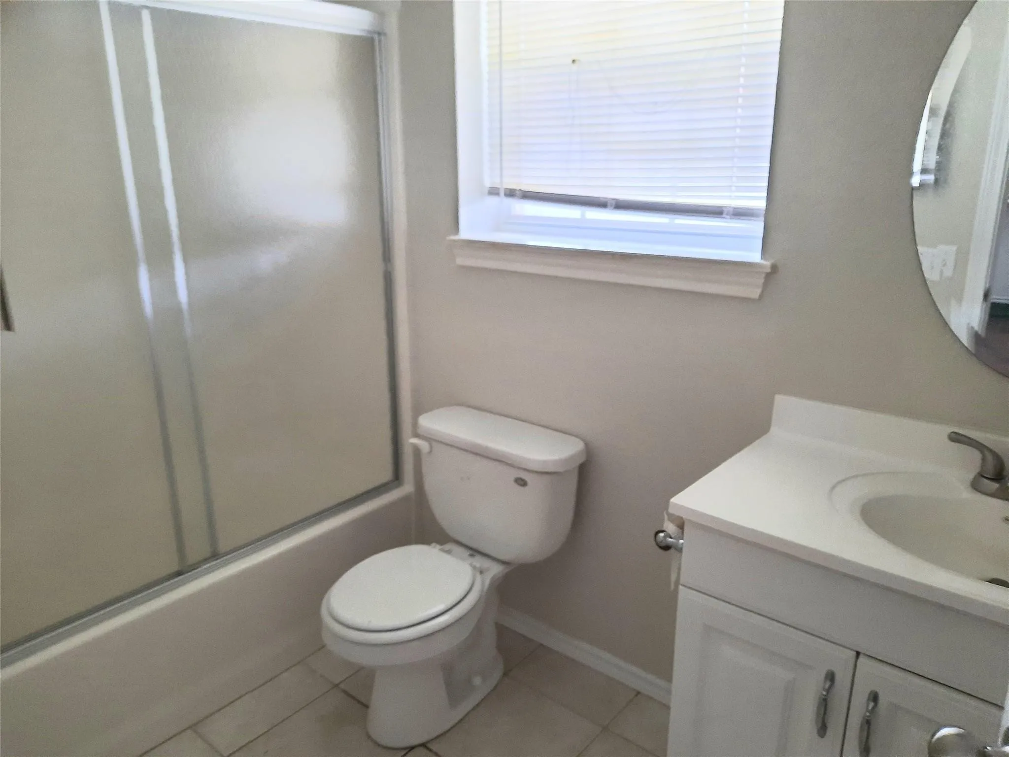 Triplex For Rent in Parker County , 905 Sloan Street, Weatherford, Texas 76086, 2 Bedroom, 2 Bathroom, Garage spaces, 1,100 Sqft, built in 2004, mls#21364780, Real Estate Agent in Weatherford, Homes For Rent in Parker county, Homes For Rent in Weatherford, Realtor in Weatherford Texas, Real Estate Brokerage Independent Realty Texas, Luminita Cordes Realtor