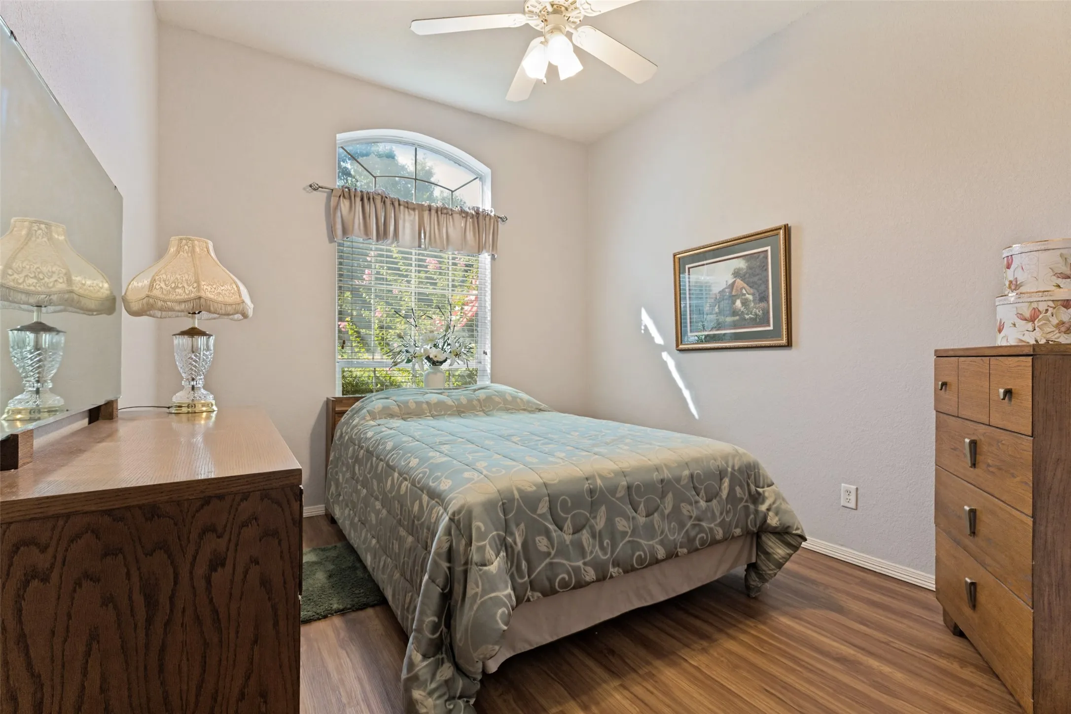 Single Family Residence For Sale in Tarrant County , 11432 Brook Green Lane, Haslet, Texas 76052, 4 Bedroom, 3 Bathroom, 6 Garage spaces, 3,242 Sqft, built in 2000, mls#21362145, Real Estate Agent in Haslet, Homes For Sale in Tarrant county, Homes For Sale in Haslet, Realtor in Haslet Texas, Real Estate Brokerage Independent Realty Texas, Luminita Cordes Realtor
