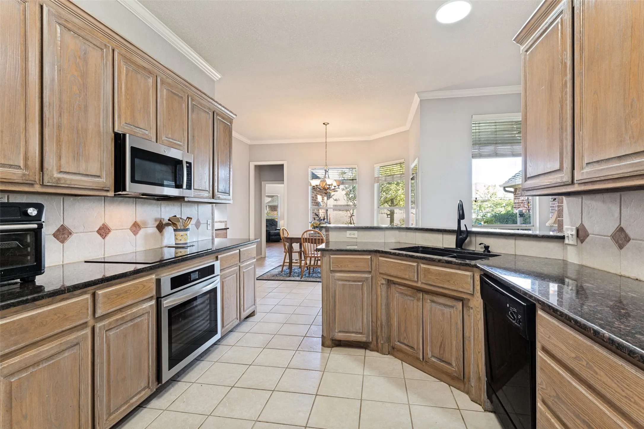Single Family Residence For Sale in Tarrant County , 11432 Brook Green Lane, Haslet, Texas 76052, 4 Bedroom, 3 Bathroom, 6 Garage spaces, 3,242 Sqft, built in 2000, mls#21362145, Real Estate Agent in Haslet, Homes For Sale in Tarrant county, Homes For Sale in Haslet, Realtor in Haslet Texas, Real Estate Brokerage Independent Realty Texas, Luminita Cordes Realtor