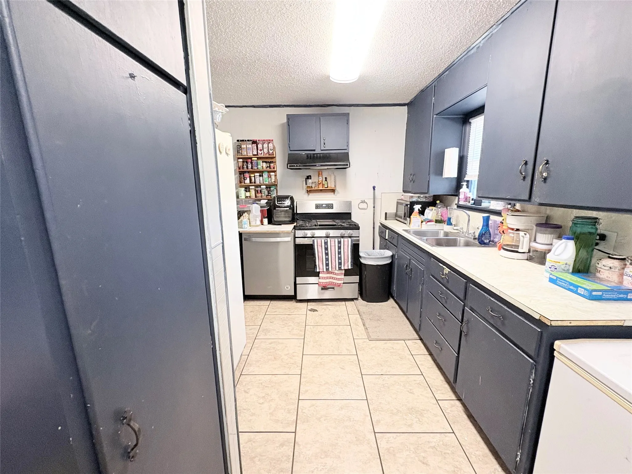 Single Family Residence For Sale in Eastland County , 419 E Conner Street, Eastland, Texas 76448, 3 Bedroom, 1 Bathroom, 2 Garage spaces, 1,124 Sqft, built in 1950, Price $119,900, mls#21364784, Real Estate Agent in Eastland, Homes For Sale in Eastland county, Homes For Sale in Eastland, Realtor in Eastland Texas, Real Estate Brokerage Independent Realty Texas, Luminita Cordes Realtor