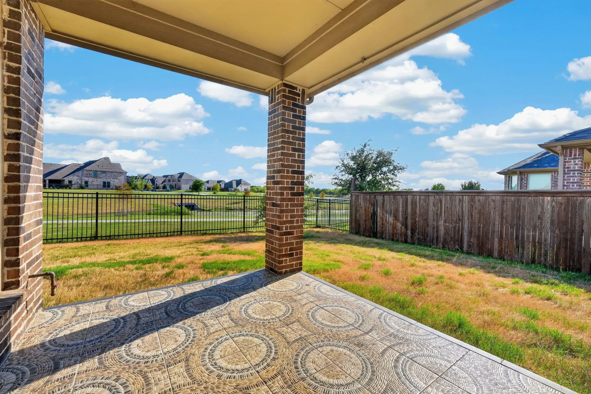 Single Family Residence For Sale in Collin County , 754 Corner Post Path, Celina, Texas 75009, 3 Bedroom, 4 Bathroom, 3 Garage spaces, 3,008 Sqft, built in 2020, mls#21364785, Real Estate Agent in Celina, Homes For Sale in Collin county, Homes For Sale in Celina, Realtor in Celina Texas, Real Estate Brokerage Independent Realty Texas, Luminita Cordes Realtor