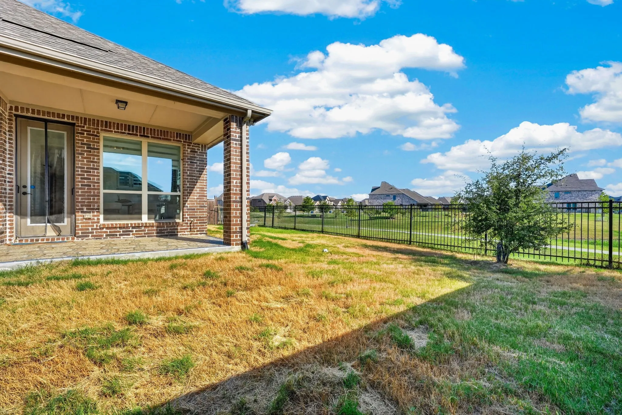 Single Family Residence For Sale in Collin County , 754 Corner Post Path, Celina, Texas 75009, 3 Bedroom, 4 Bathroom, 3 Garage spaces, 3,008 Sqft, built in 2020, mls#21364785, Real Estate Agent in Celina, Homes For Sale in Collin county, Homes For Sale in Celina, Realtor in Celina Texas, Real Estate Brokerage Independent Realty Texas, Luminita Cordes Realtor