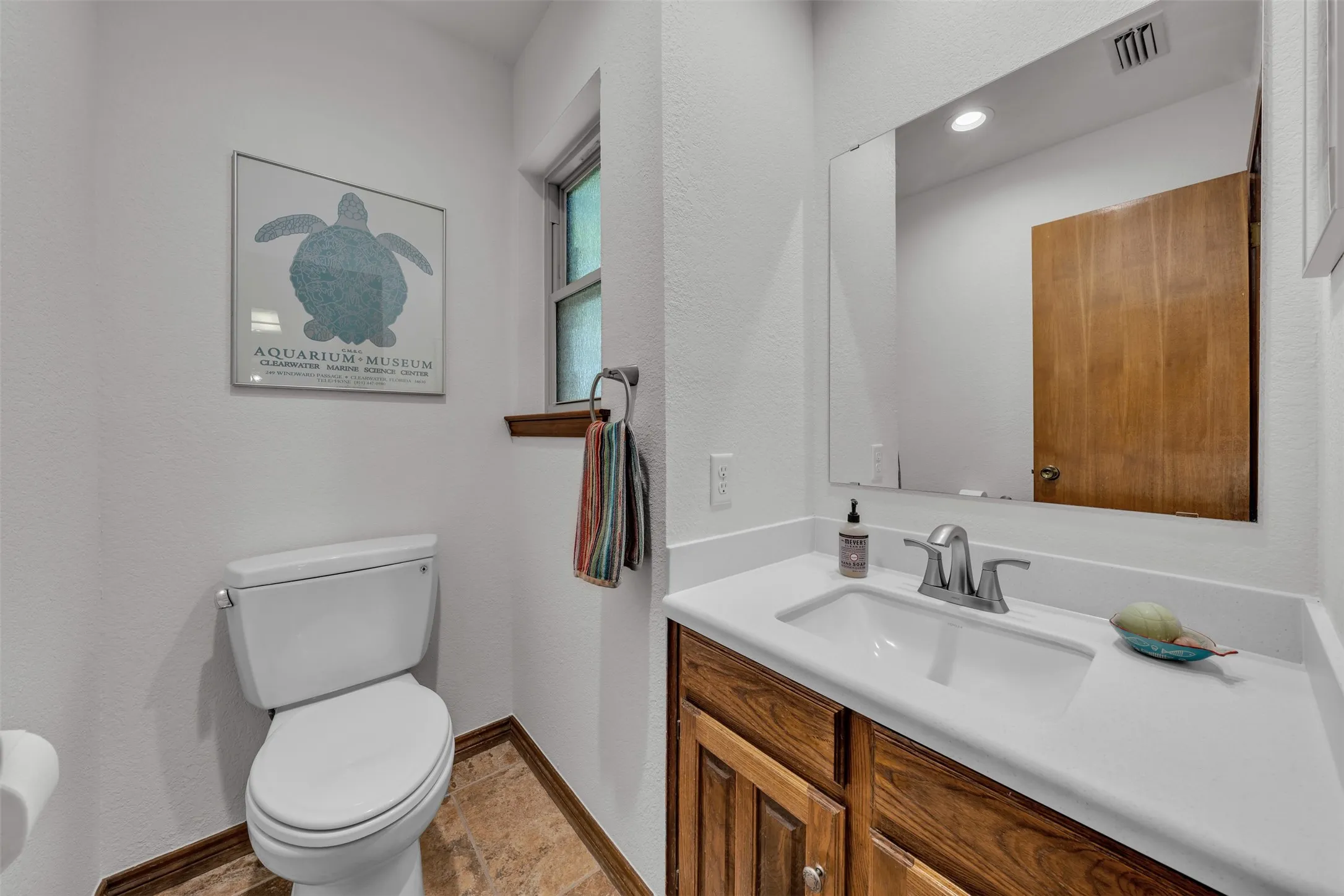 Single Family Residence For Sale in Parker County , 204 Fairway Drive, Willow Park, Texas 76087, 4 Bedroom, 3 Bathroom, 2 Garage spaces, 2,329 Sqft, built in 1984, mls#21363432, Real Estate Agent in Willow Park, Homes For Sale in Parker county, Homes For Sale in Willow Park, Realtor in Willow Park Texas, Real Estate Brokerage Independent Realty Texas, Luminita Cordes Realtor