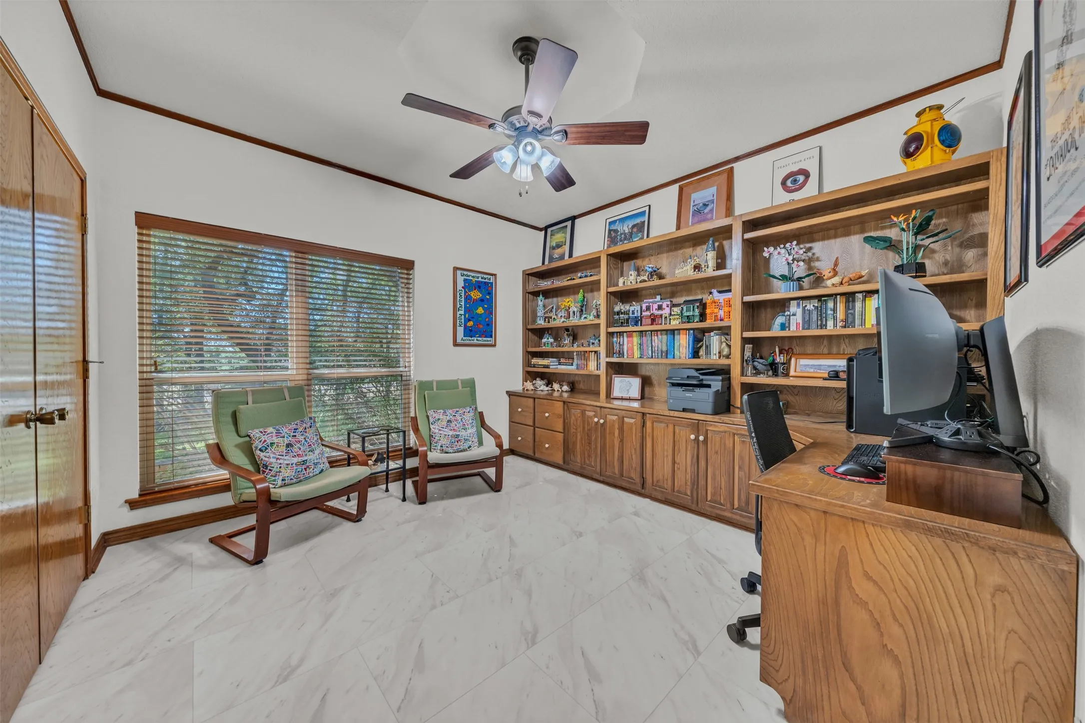 Single Family Residence For Sale in Parker County , 204 Fairway Drive, Willow Park, Texas 76087, 4 Bedroom, 3 Bathroom, 2 Garage spaces, 2,329 Sqft, built in 1984, mls#21363432, Real Estate Agent in Willow Park, Homes For Sale in Parker county, Homes For Sale in Willow Park, Realtor in Willow Park Texas, Real Estate Brokerage Independent Realty Texas, Luminita Cordes Realtor