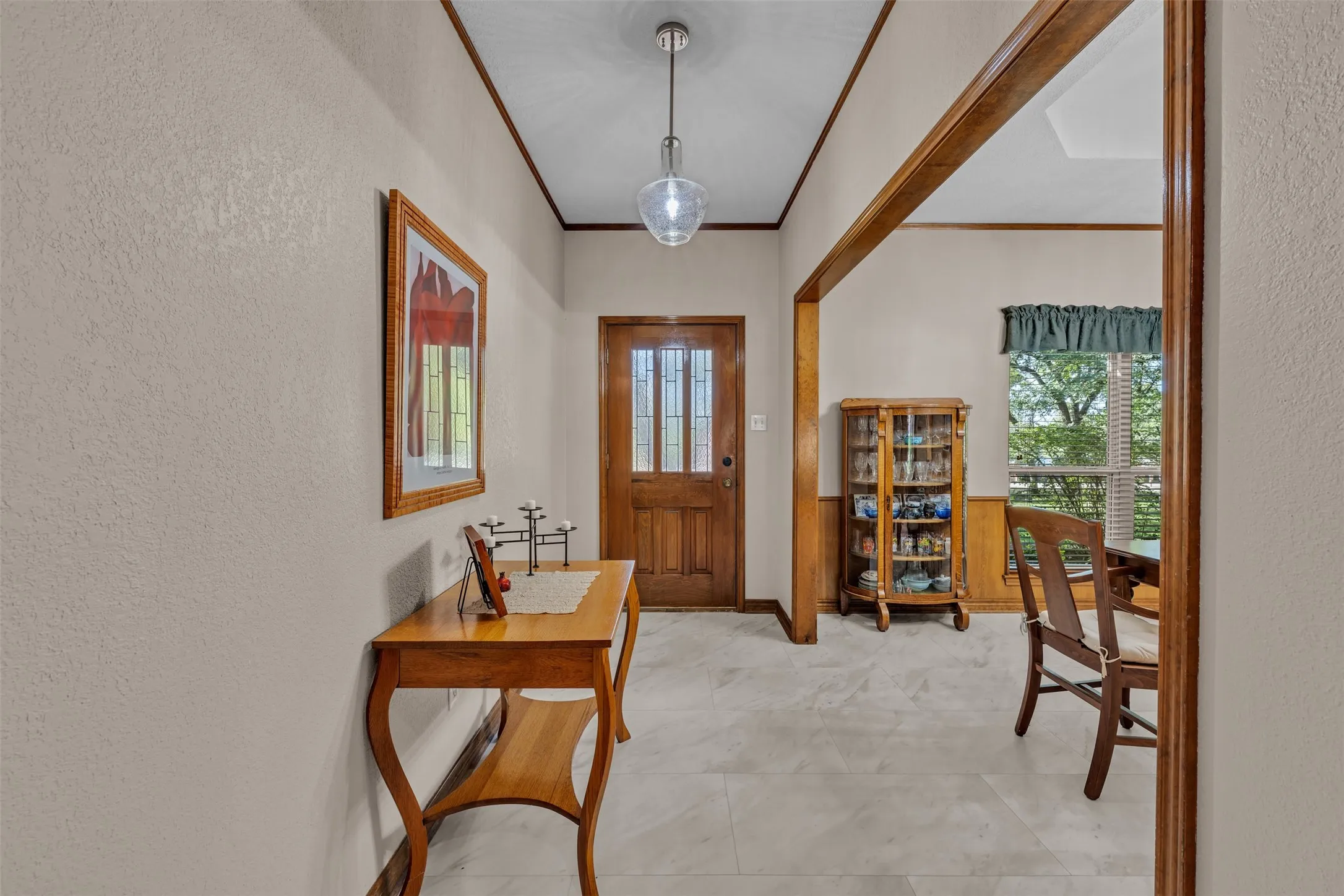 Single Family Residence For Sale in Parker County , 204 Fairway Drive, Willow Park, Texas 76087, 4 Bedroom, 3 Bathroom, 2 Garage spaces, 2,329 Sqft, built in 1984, mls#21363432, Real Estate Agent in Willow Park, Homes For Sale in Parker county, Homes For Sale in Willow Park, Realtor in Willow Park Texas, Real Estate Brokerage Independent Realty Texas, Luminita Cordes Realtor