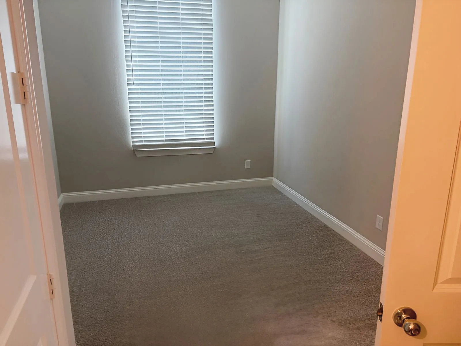 Single Family Residence For Sale in Collin County , 3511 Abingdon Avenue, Melissa, Texas 75454, 4 Bedroom, 4 Bathroom, 3 Garage spaces, 3,012 Sqft, built in 2021, mls#21364788, Real Estate Agent in Melissa, Homes For Sale in Collin county, Homes For Sale in Melissa, Realtor in Melissa Texas, Real Estate Brokerage Independent Realty Texas, Luminita Cordes Realtor