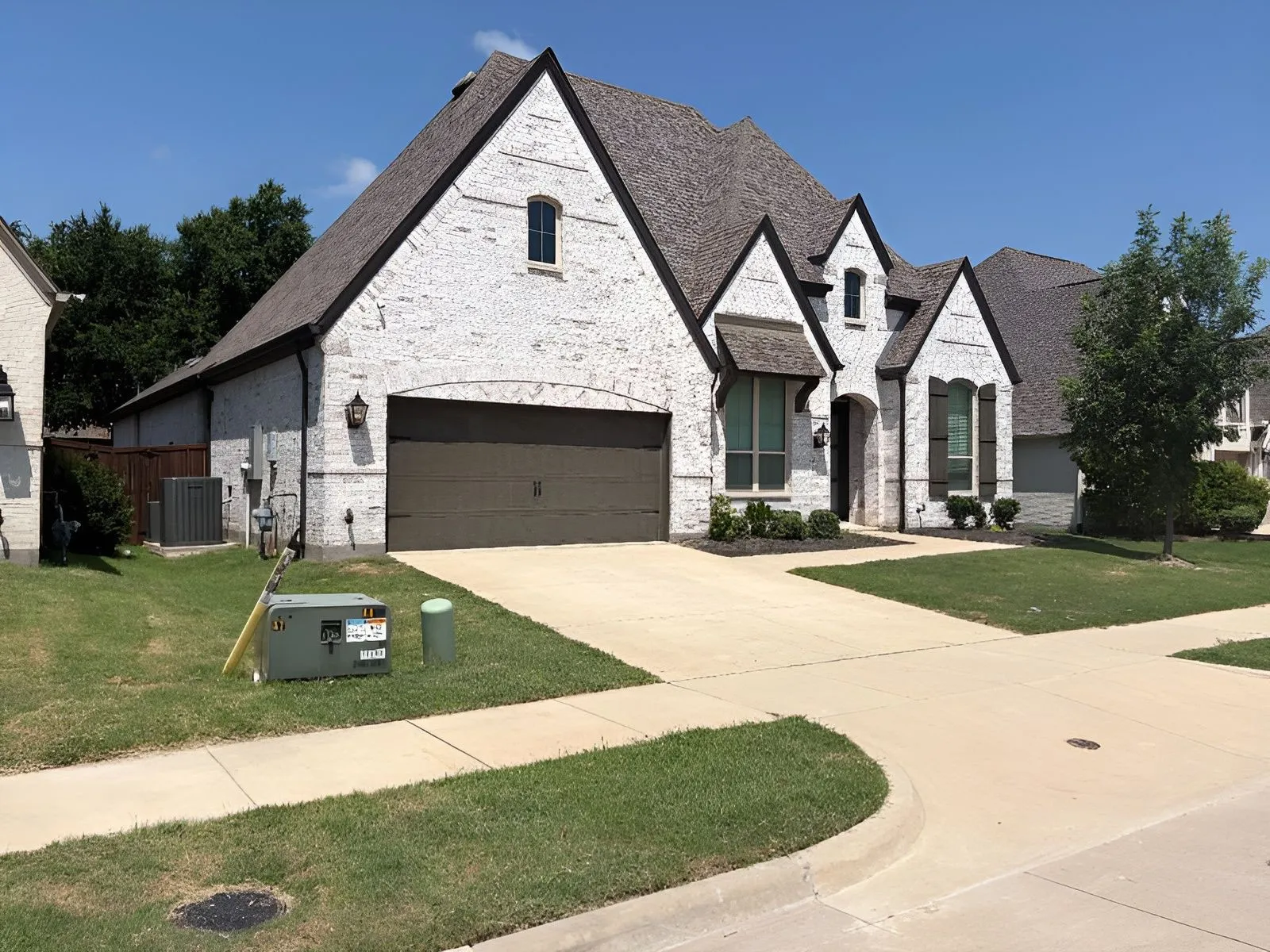 Single Family Residence For Sale in Collin County , 3511 Abingdon Avenue, Melissa, Texas 75454, 4 Bedroom, 4 Bathroom, 3 Garage spaces, 3,012 Sqft, built in 2021, mls#21364788, Real Estate Agent in Melissa, Homes For Sale in Collin county, Homes For Sale in Melissa, Realtor in Melissa Texas, Real Estate Brokerage Independent Realty Texas, Luminita Cordes Realtor