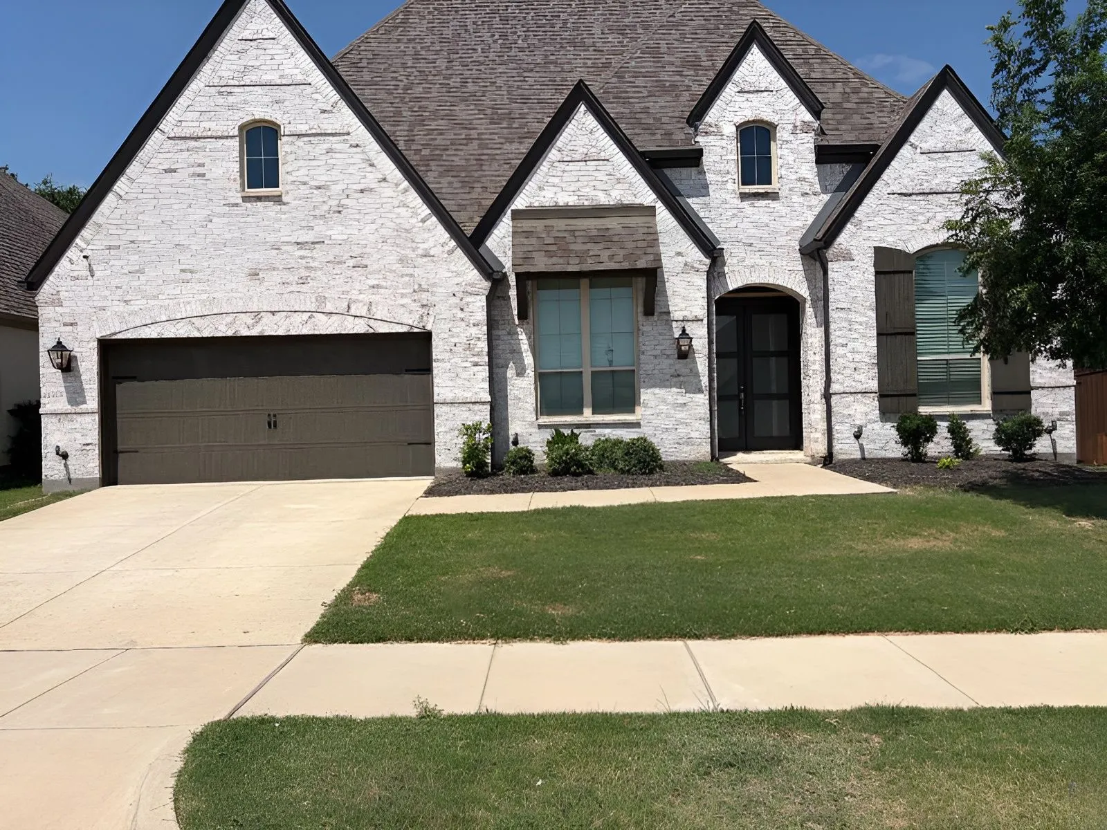 Single Family Residence For Sale in Collin County , 3511 Abingdon Avenue, Melissa, Texas 75454, 4 Bedroom, 4 Bathroom, 3 Garage spaces, 3,012 Sqft, built in 2021, mls#21364788, Real Estate Agent in Melissa, Homes For Sale in Collin county, Homes For Sale in Melissa, Realtor in Melissa Texas, Real Estate Brokerage Independent Realty Texas, Luminita Cordes Realtor
