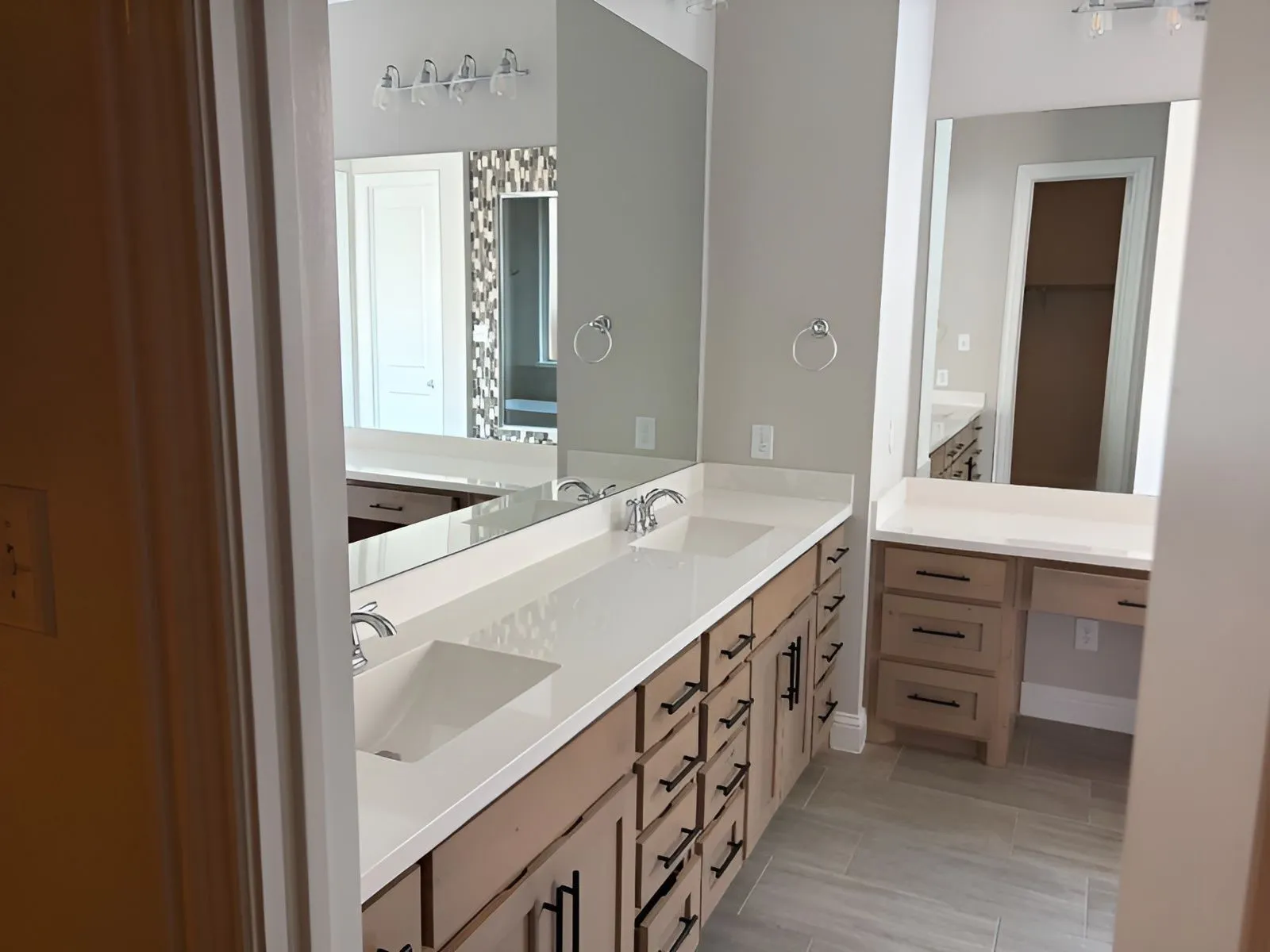 Single Family Residence For Sale in Collin County , 3511 Abingdon Avenue, Melissa, Texas 75454, 4 Bedroom, 4 Bathroom, 3 Garage spaces, 3,012 Sqft, built in 2021, mls#21364788, Real Estate Agent in Melissa, Homes For Sale in Collin county, Homes For Sale in Melissa, Realtor in Melissa Texas, Real Estate Brokerage Independent Realty Texas, Luminita Cordes Realtor