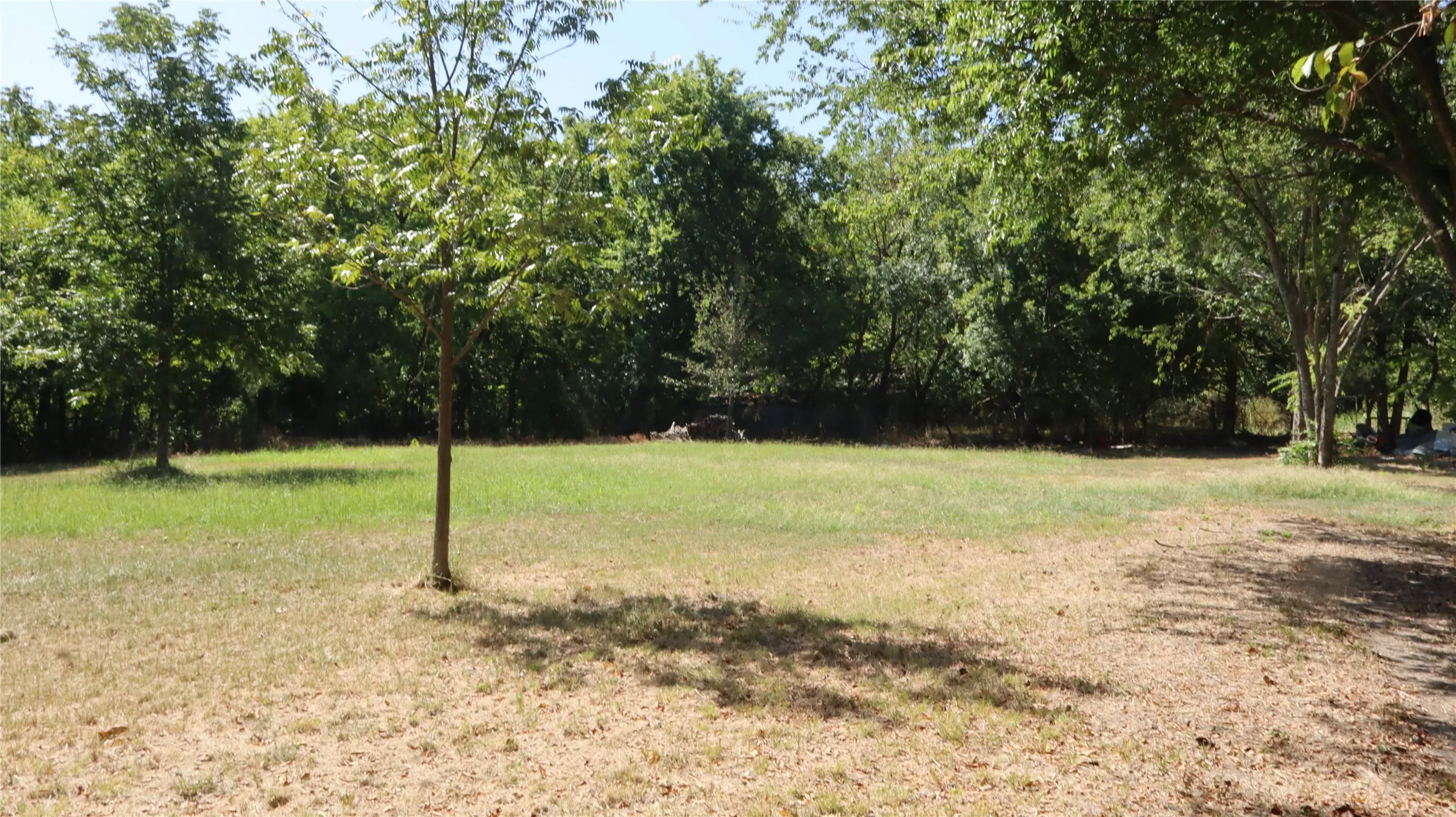 Single Family Residence For Sale in Delta County , 1050 E Dallas Avenue, Cooper, Texas 75432, 3 Bedroom, 2 Bathroom, 2 Garage spaces, 1,610 Sqft, built in 1900, mls#21364558, Real Estate Agent in Cooper, Homes For Sale in Delta county, Homes For Sale in Cooper, Realtor in Cooper Texas, Real Estate Brokerage Independent Realty Texas, Luminita Cordes Realtor
