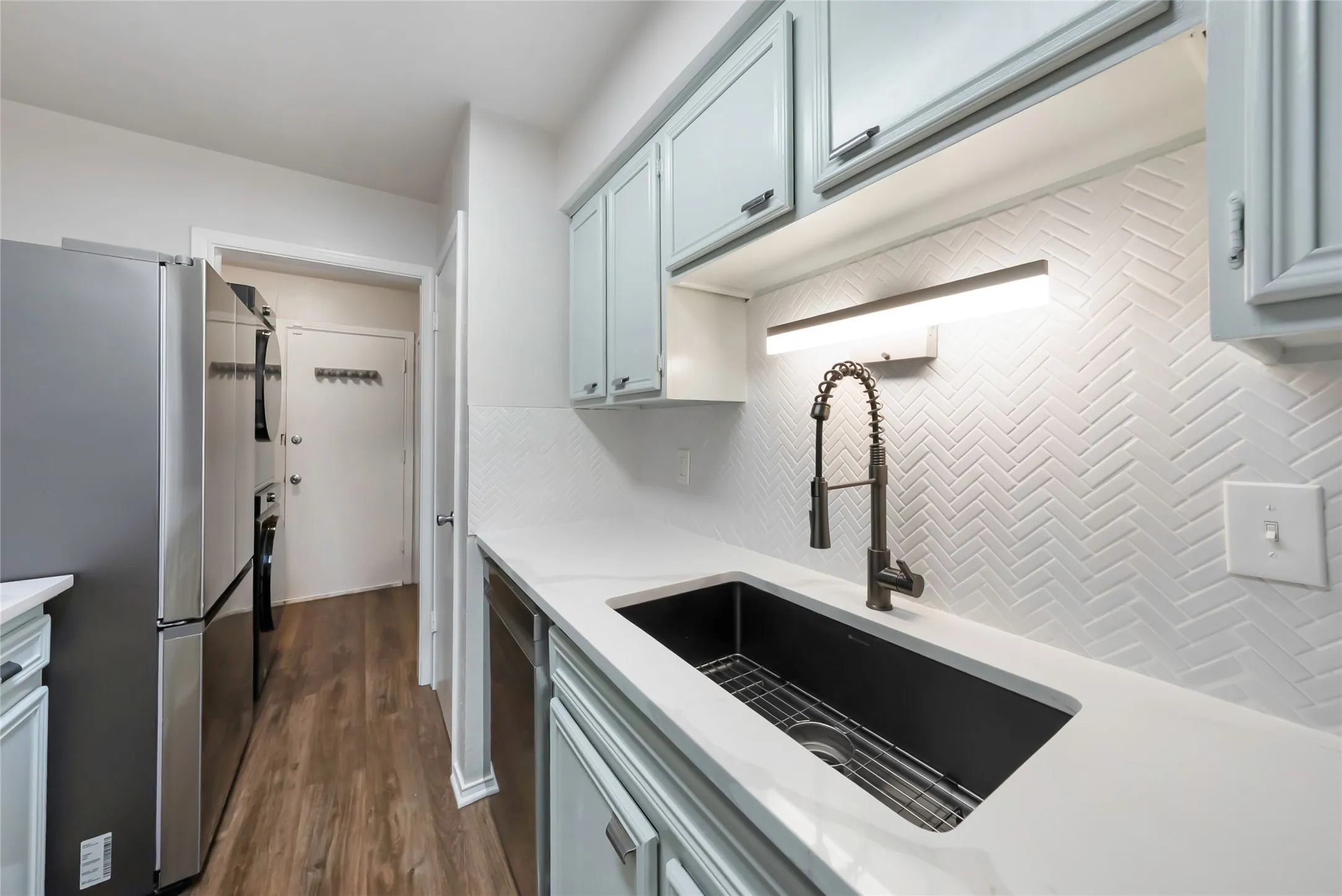 Townhouse For Sale in Dallas County , 1517 Britainway Lane, Dallas, Texas 75228, 2 Bedroom, 2 Bathroom, 2 Garage spaces, 1,061 Sqft, built in 1974, mls#21362650, Real Estate Agent in Dallas, Homes For Sale in Dallas county, Homes For Sale in Dallas, Realtor in Dallas Texas, Real Estate Brokerage Independent Realty Texas, Luminita Cordes Realtor