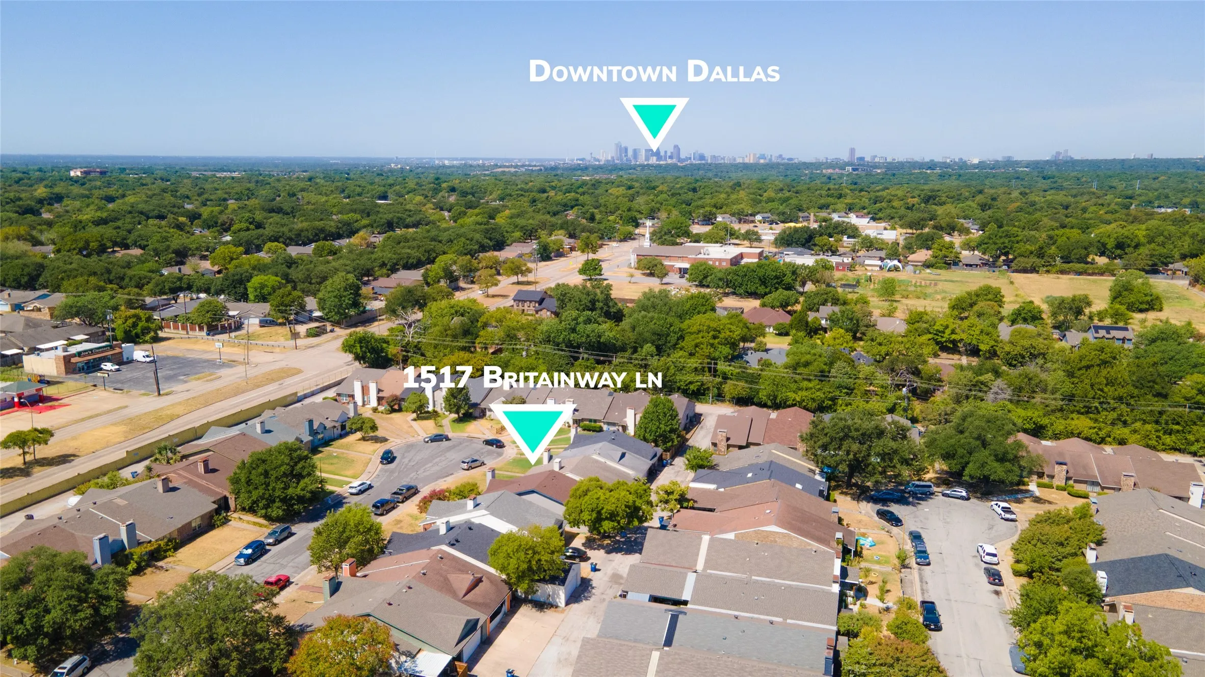 Townhouse For Sale in Dallas County , 1517 Britainway Lane, Dallas, Texas 75228, 2 Bedroom, 2 Bathroom, 2 Garage spaces, 1,061 Sqft, built in 1974, mls#21362650, Real Estate Agent in Dallas, Homes For Sale in Dallas county, Homes For Sale in Dallas, Realtor in Dallas Texas, Real Estate Brokerage Independent Realty Texas, Luminita Cordes Realtor