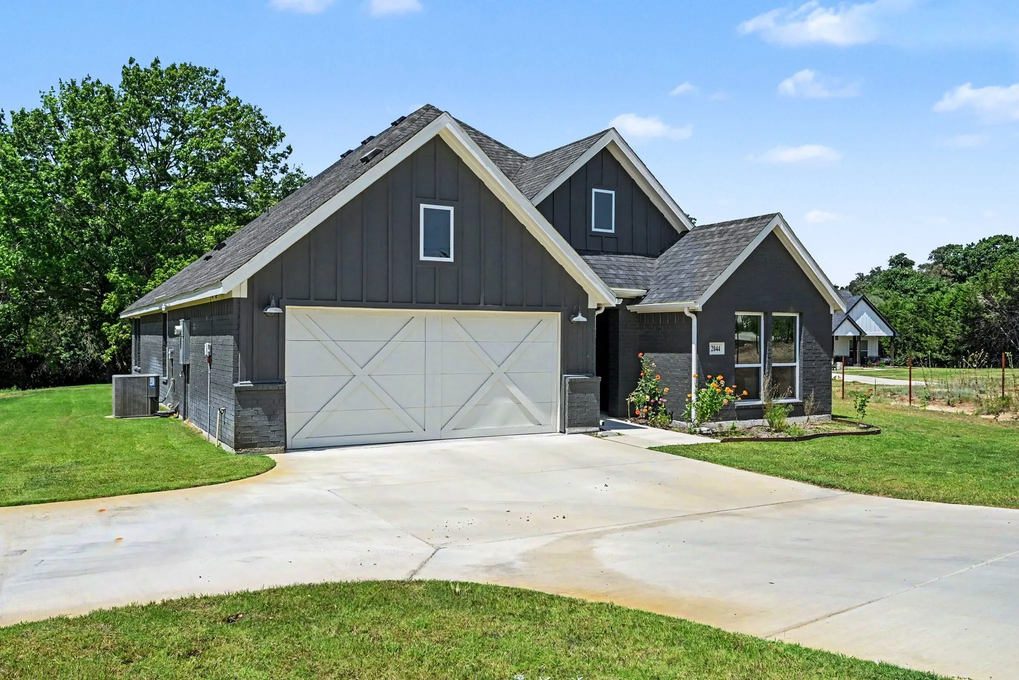 Single Family Residence For Sale in Parker County , 2044 Redemption Drive, Weatherford, Texas 76088, 4 Bedroom, 2 Bathroom, 2 Garage spaces, 1,896 Sqft, built in 2023, mls#21359190, Real Estate Agent in Weatherford, Homes For Sale in Parker county, Homes For Sale in Weatherford, Realtor in Weatherford Texas, Real Estate Brokerage Independent Realty Texas, Luminita Cordes Realtor