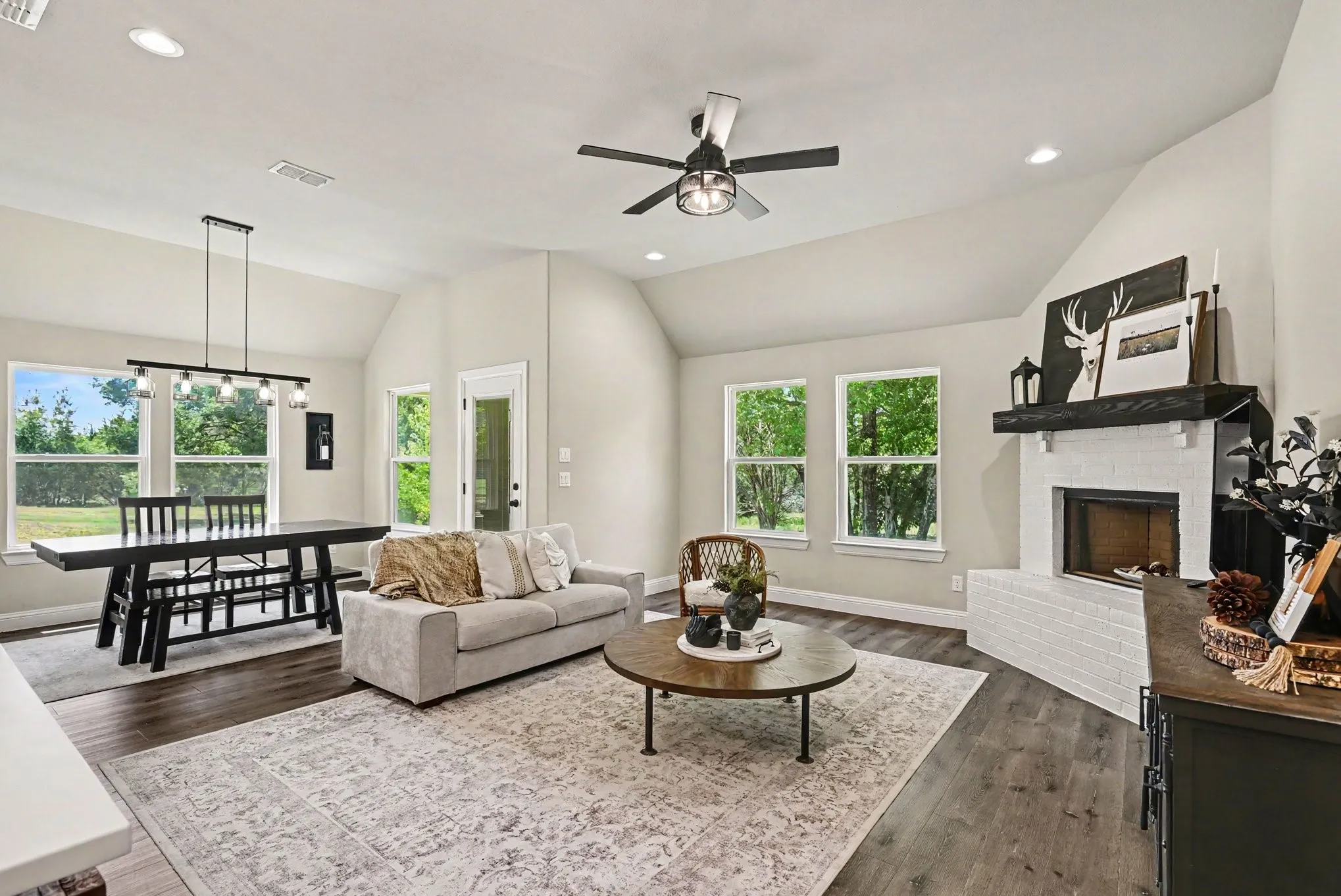 Single Family Residence For Sale in Parker County , 2044 Redemption Drive, Weatherford, Texas 76088, 4 Bedroom, 2 Bathroom, 2 Garage spaces, 1,896 Sqft, built in 2023, mls#21359190, Real Estate Agent in Weatherford, Homes For Sale in Parker county, Homes For Sale in Weatherford, Realtor in Weatherford Texas, Real Estate Brokerage Independent Realty Texas, Luminita Cordes Realtor