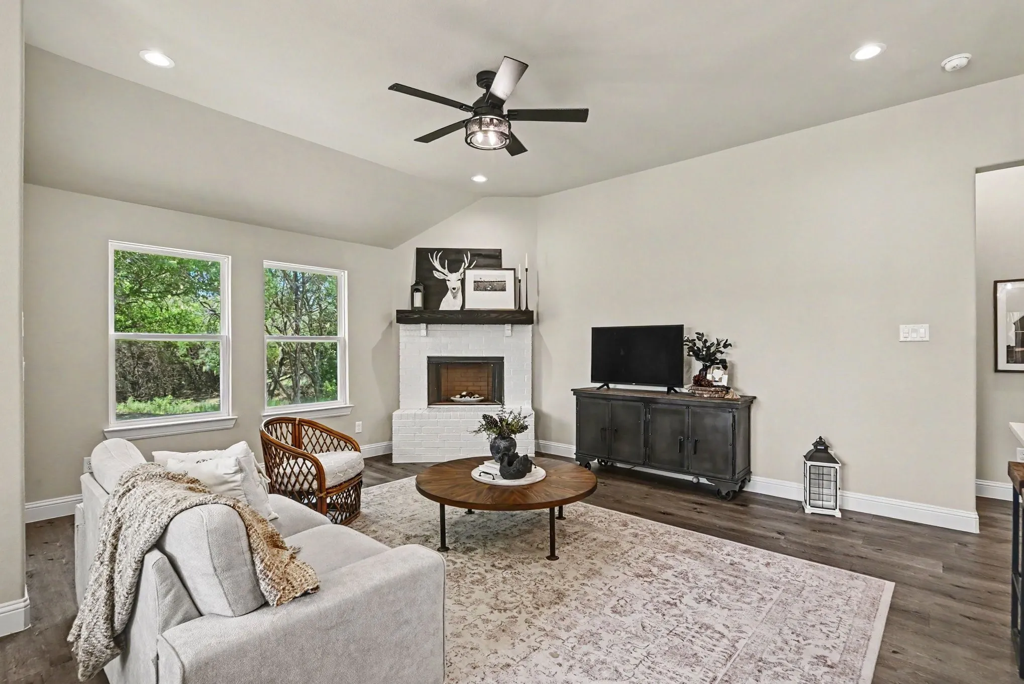 Single Family Residence For Sale in Parker County , 2044 Redemption Drive, Weatherford, Texas 76088, 4 Bedroom, 2 Bathroom, 2 Garage spaces, 1,896 Sqft, built in 2023, mls#21359190, Real Estate Agent in Weatherford, Homes For Sale in Parker county, Homes For Sale in Weatherford, Realtor in Weatherford Texas, Real Estate Brokerage Independent Realty Texas, Luminita Cordes Realtor
