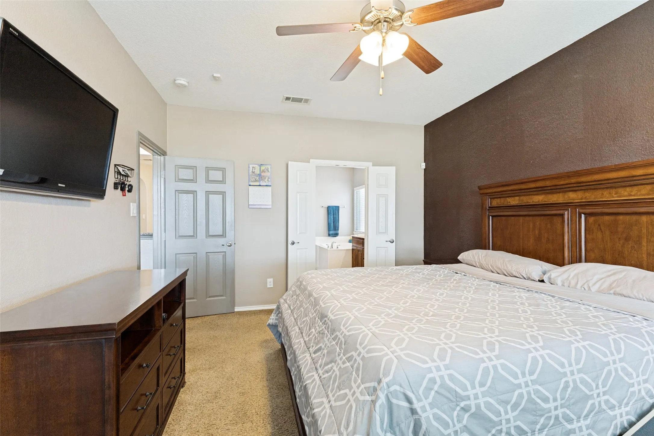 Single Family Residence For Sale in Tarrant County , 8200 Misty Water Drive, Fort Worth, Texas 76131, 3 Bedroom, 2 Bathroom, 2 Garage spaces, 1,844 Sqft, built in 2011, mls#21363728, Real Estate Agent in Fort Worth, Homes For Sale in Tarrant county, Homes For Sale in Fort Worth, Realtor in Fort Worth Texas, Real Estate Brokerage Independent Realty Texas, Luminita Cordes Realtor