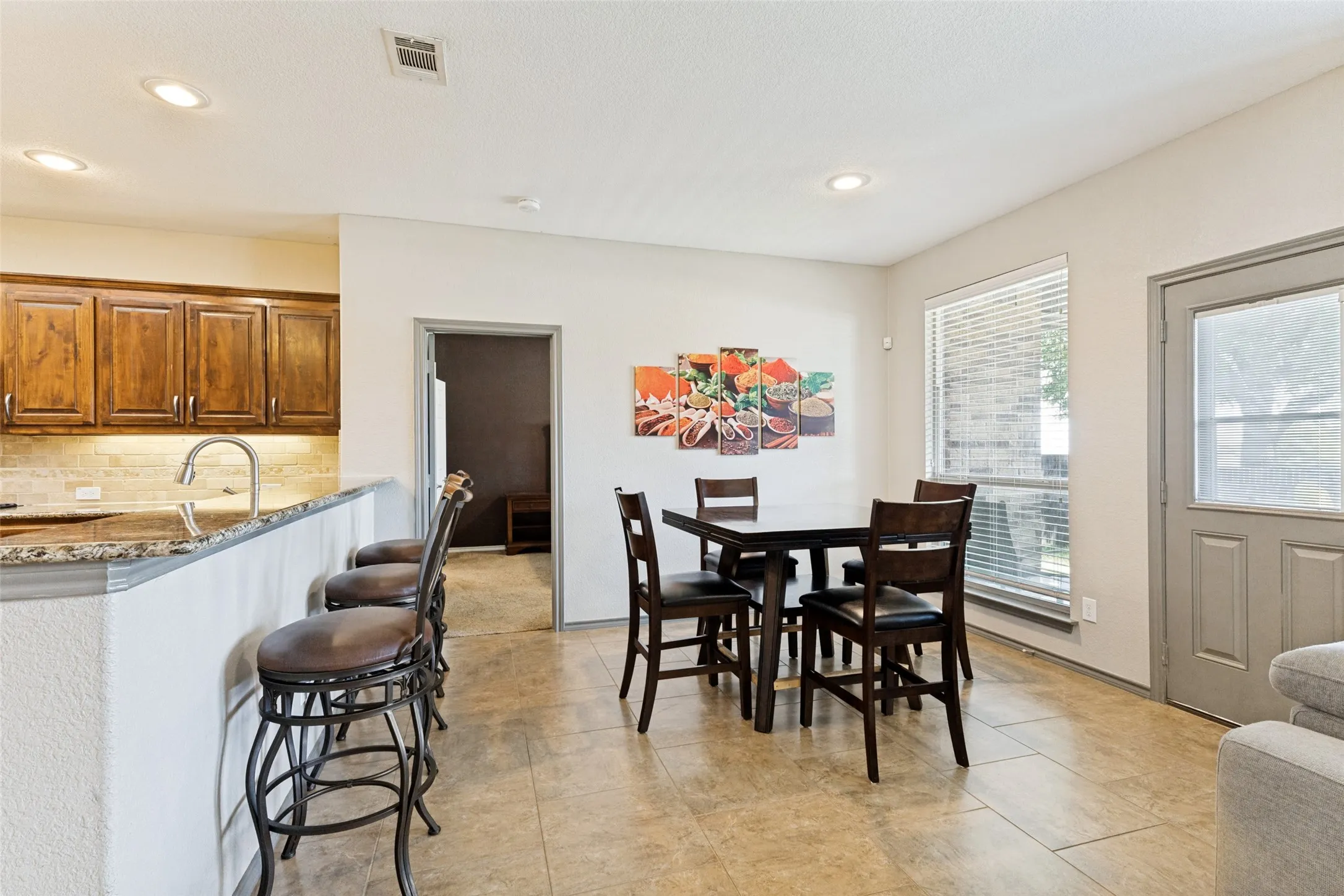 Single Family Residence For Sale in Tarrant County , 8200 Misty Water Drive, Fort Worth, Texas 76131, 3 Bedroom, 2 Bathroom, 2 Garage spaces, 1,844 Sqft, built in 2011, mls#21363728, Real Estate Agent in Fort Worth, Homes For Sale in Tarrant county, Homes For Sale in Fort Worth, Realtor in Fort Worth Texas, Real Estate Brokerage Independent Realty Texas, Luminita Cordes Realtor